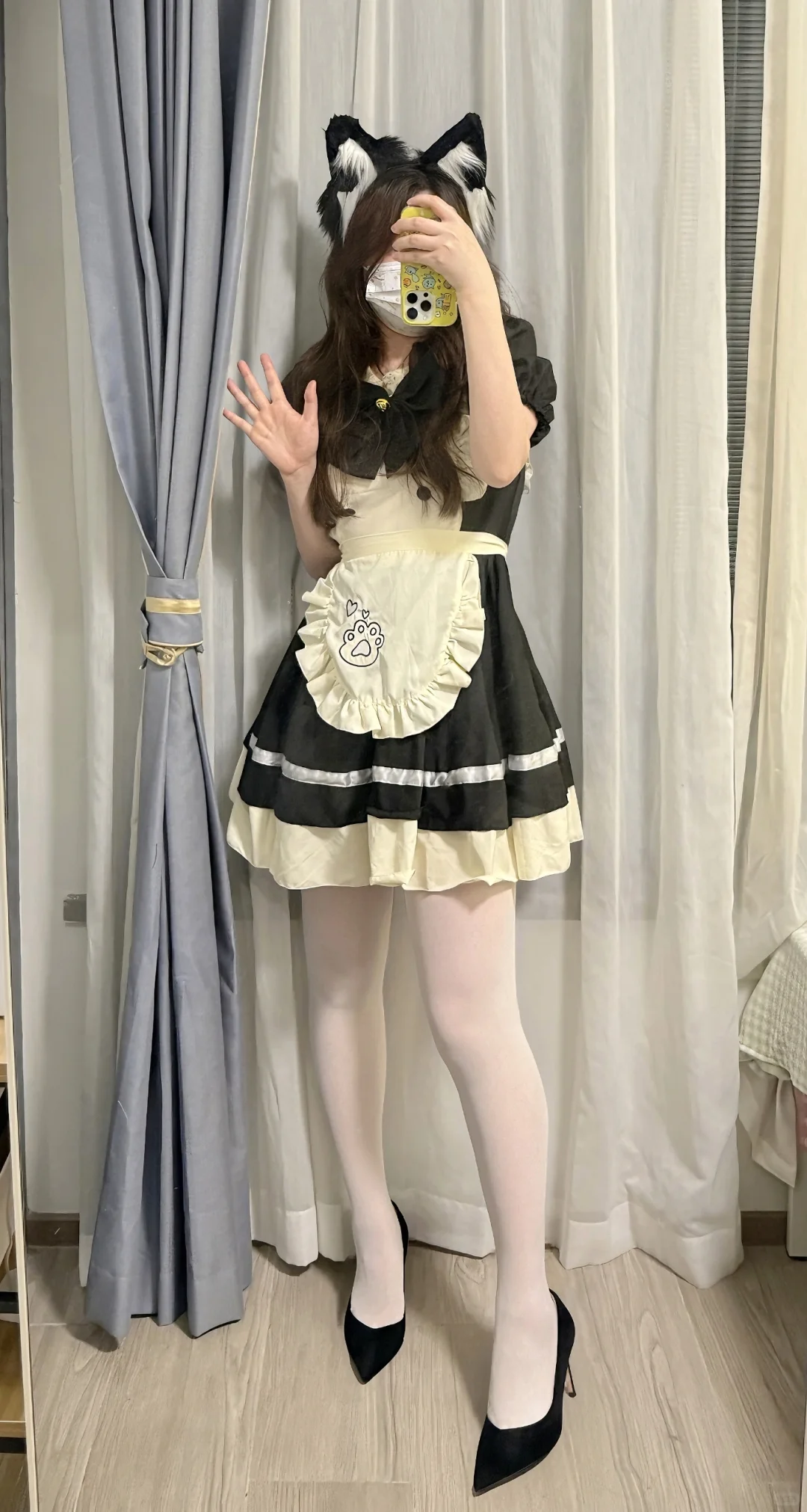左滑看女仆装+白裤袜!!