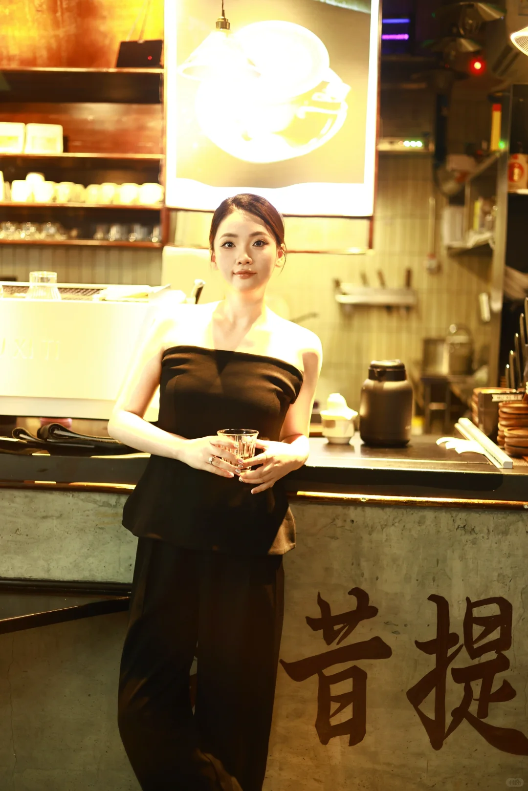 咖啡店拍照好熟女啊！！！📷