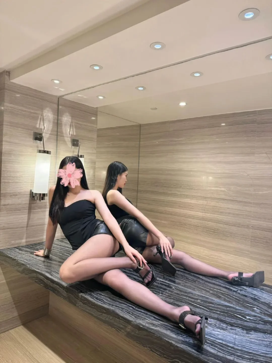 这样的丝袜美腿必须扛在肩上