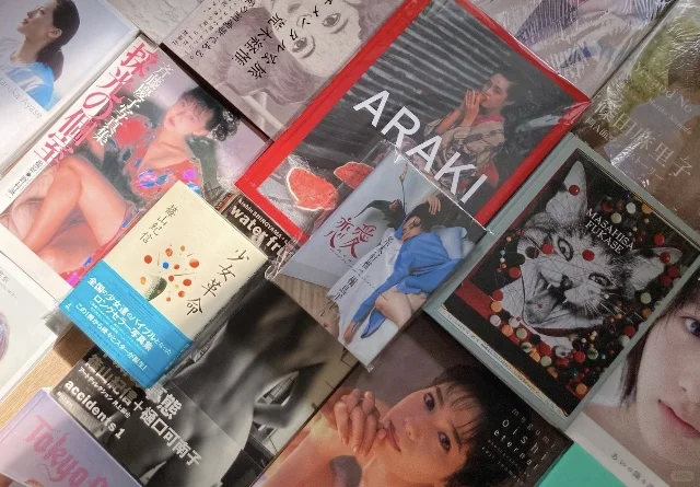 一些自用的相机和收藏的写真集