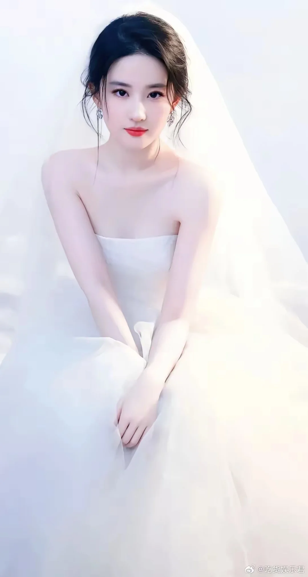 这套造型绝了！她真不愧是女神啊！