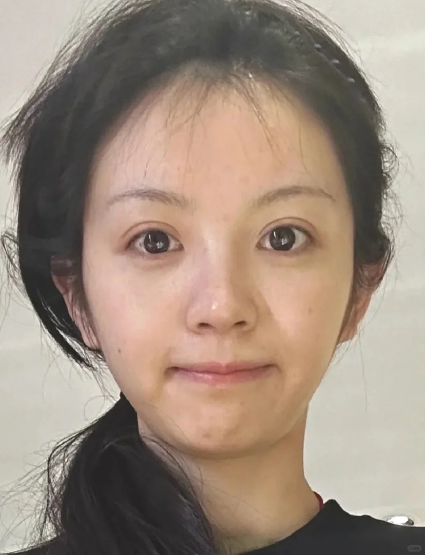 一人一张惊艳自己很久的自拍（都自信点）