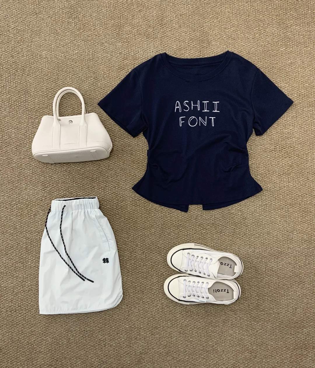 夏日极简ootd 这样穿简单舒适又好看
