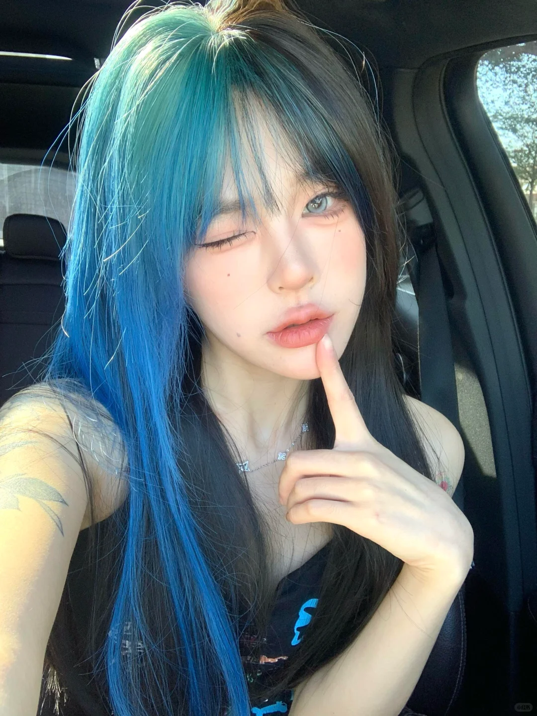 ✨18-25岁女生必看！今夏显白又吸睛的颜色