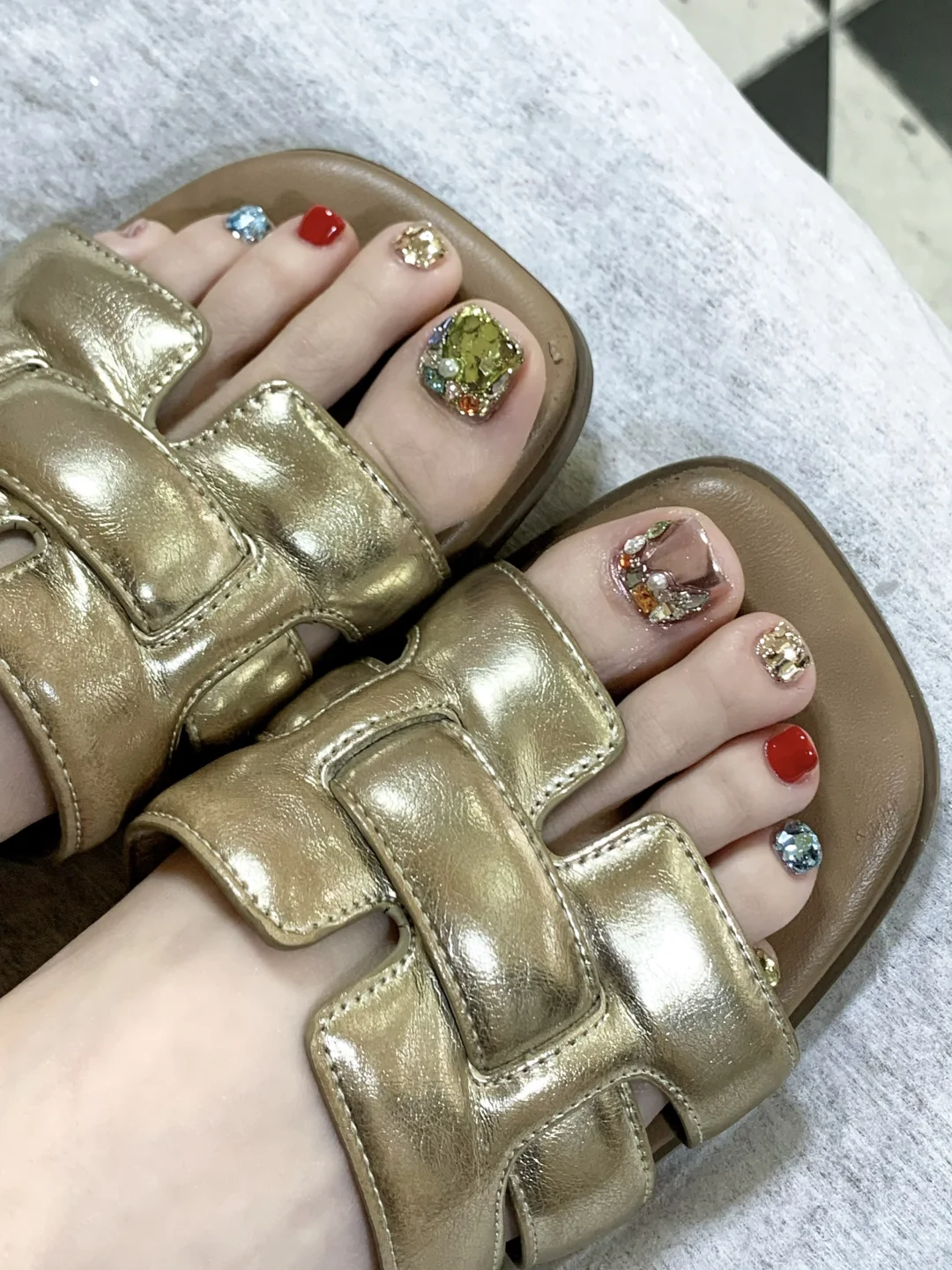 老婆，你说夏天的脚美甲竟然可以这么好看？？