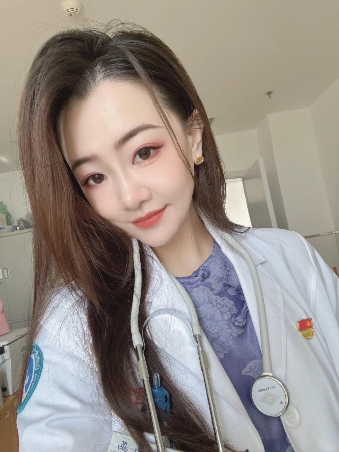 女医生👩‍⚕️