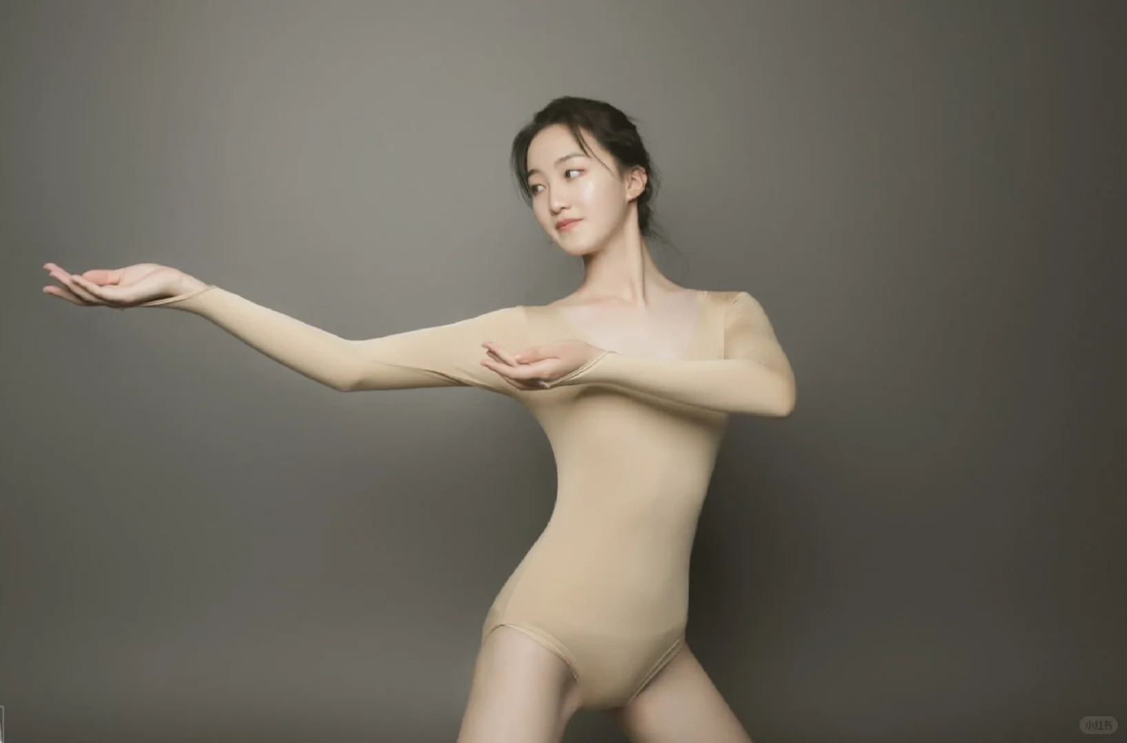 芭蕾女孩的写真 神秘感拿捏了