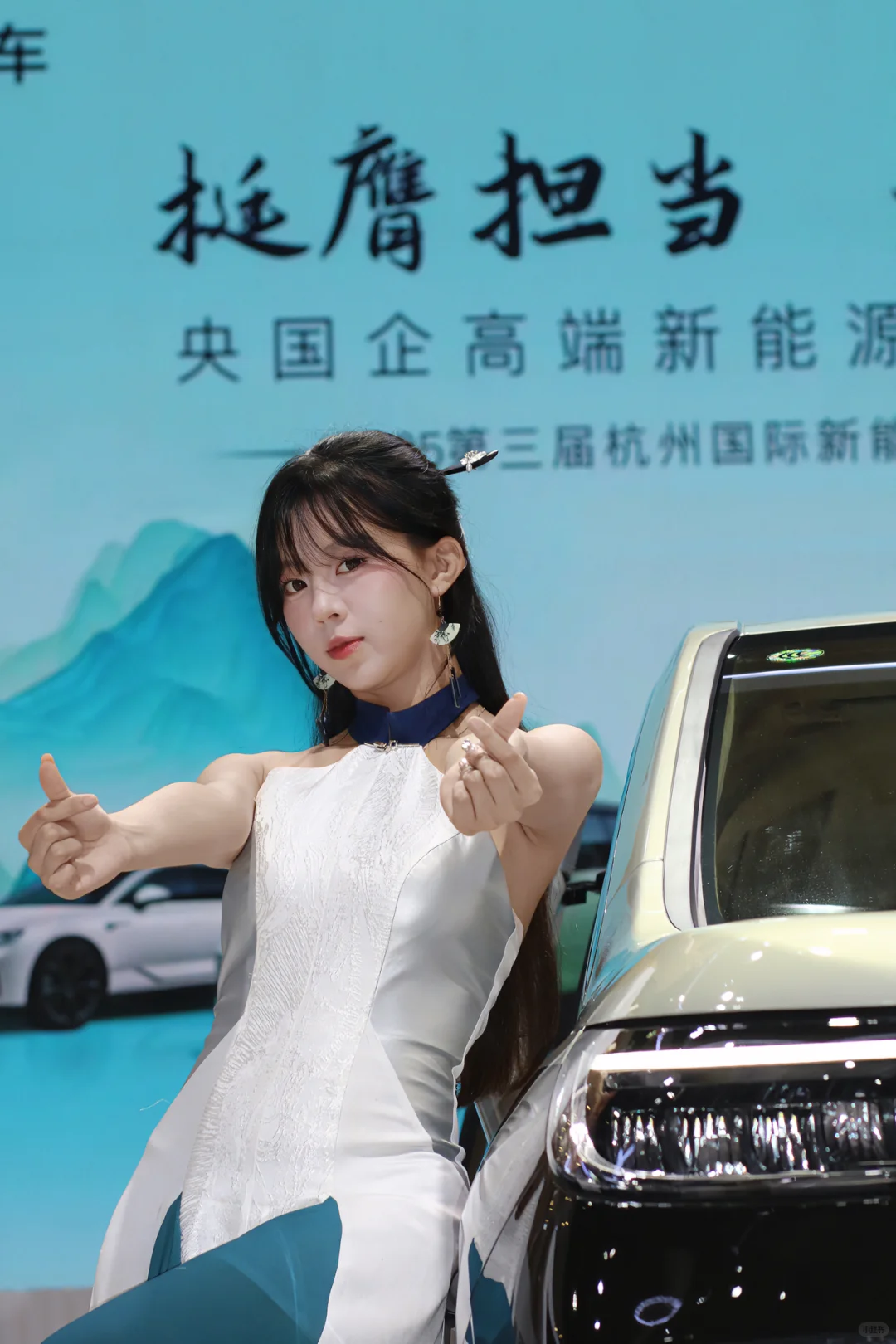 小姐姐 抖音：喔喔