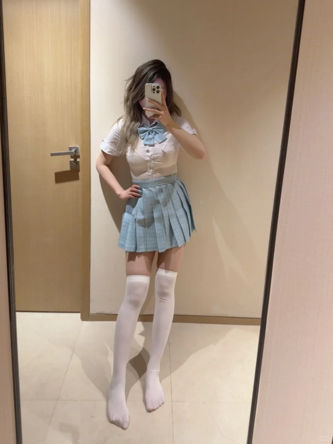 好久不见，穿天空颜色的JK去见你吧～