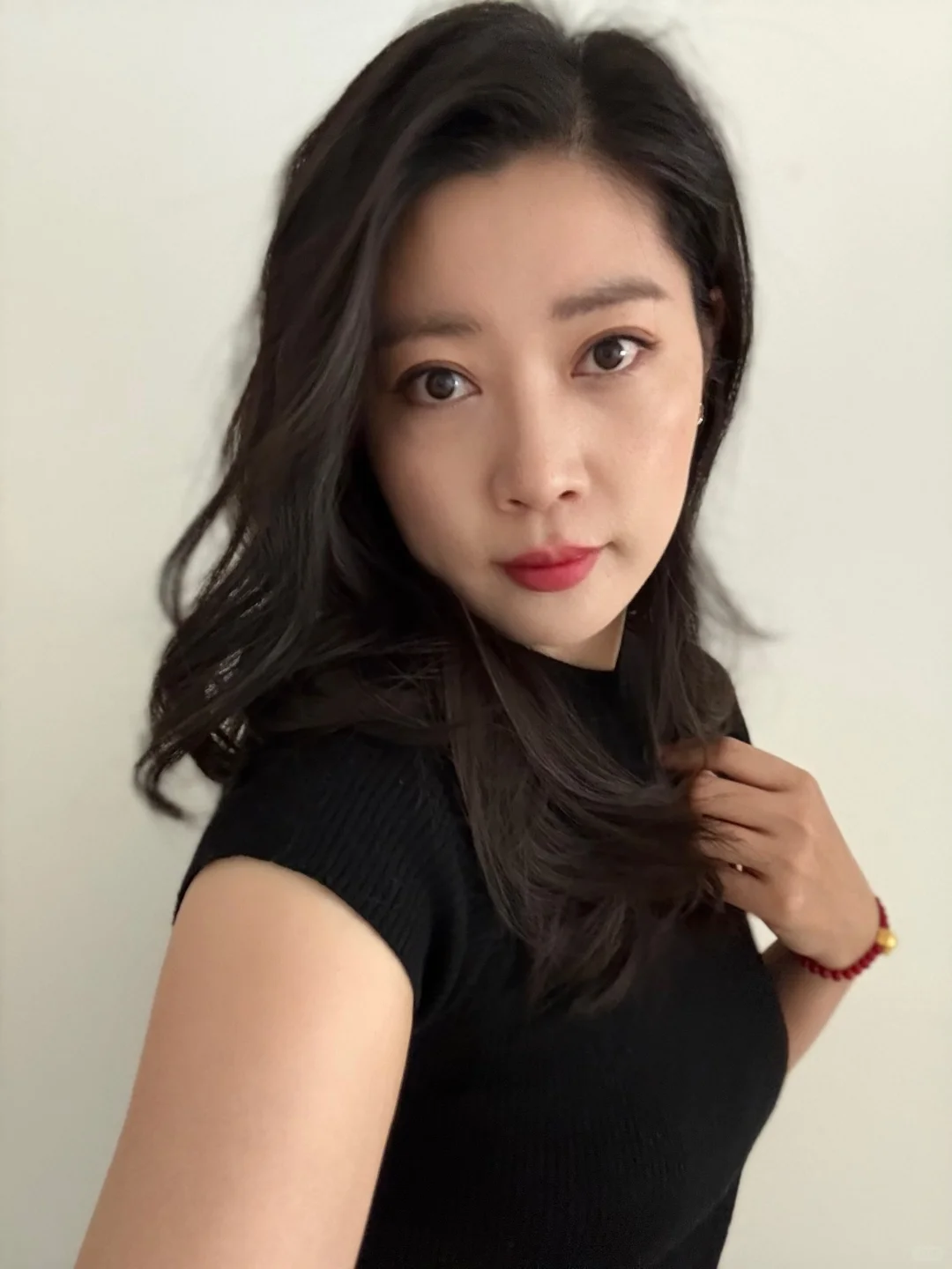 以人为镜 照见自己 第二张有点过于妩媚🤣