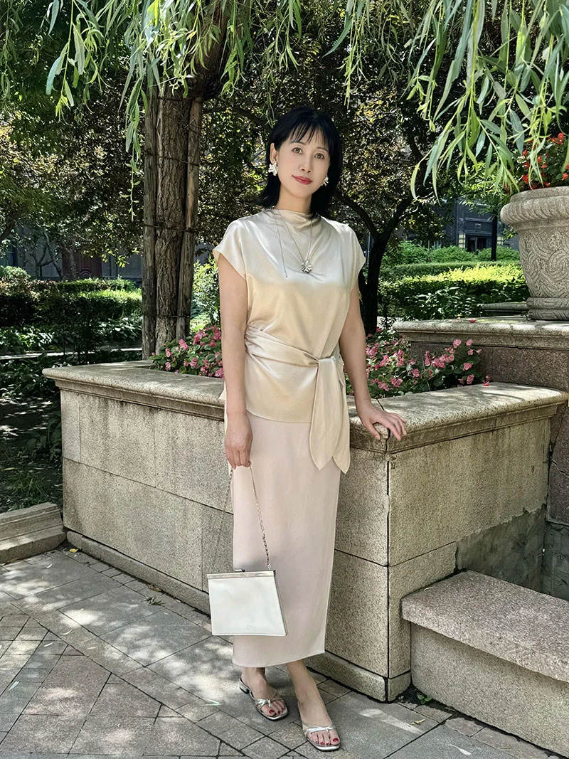 讲究的女人从不乱穿裙子，中年女人如何选裙