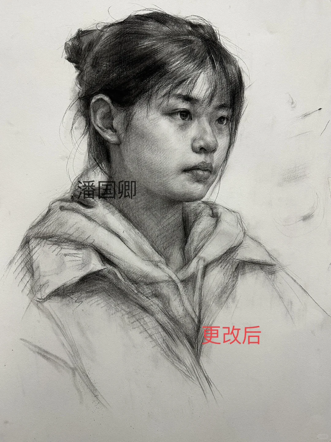 女青年饱满的脸部怎么画