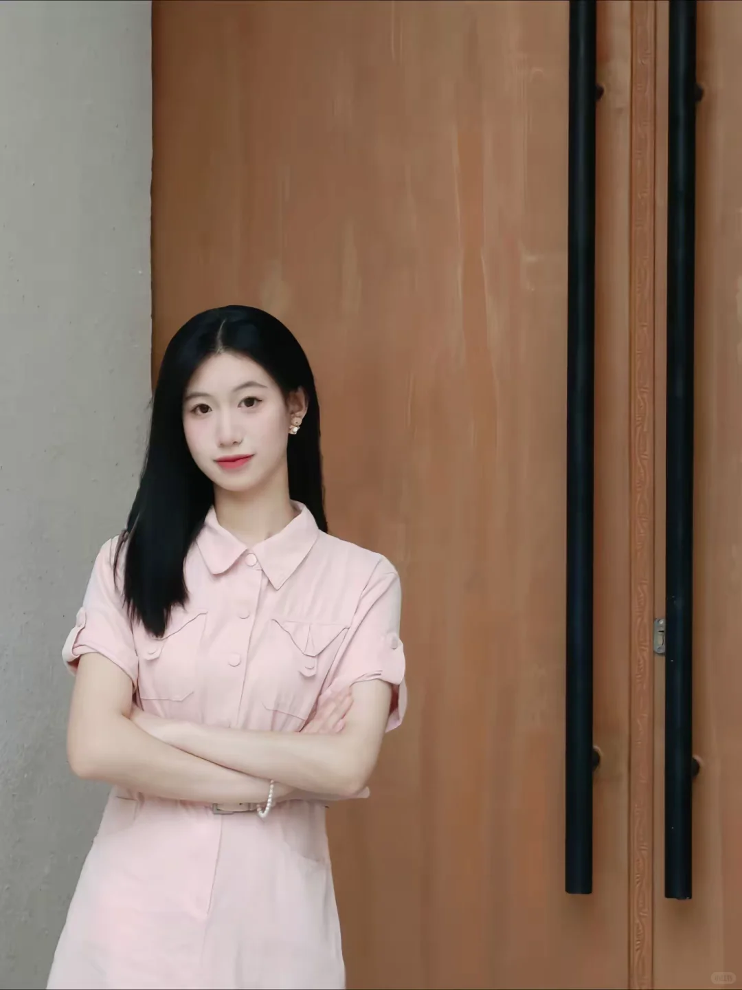 第二张怎么有点女强人的感觉
