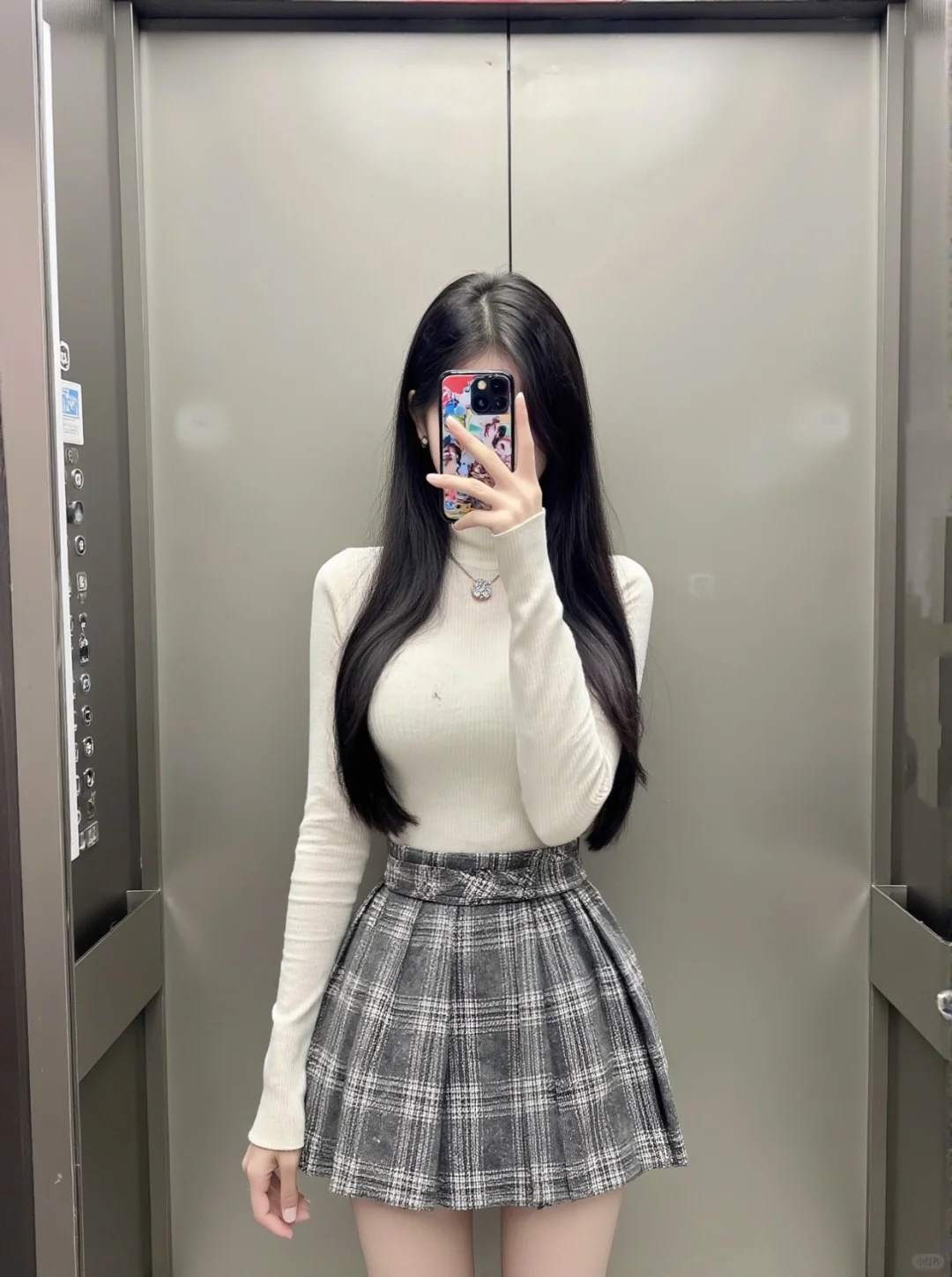 今天出门乖乖女哦