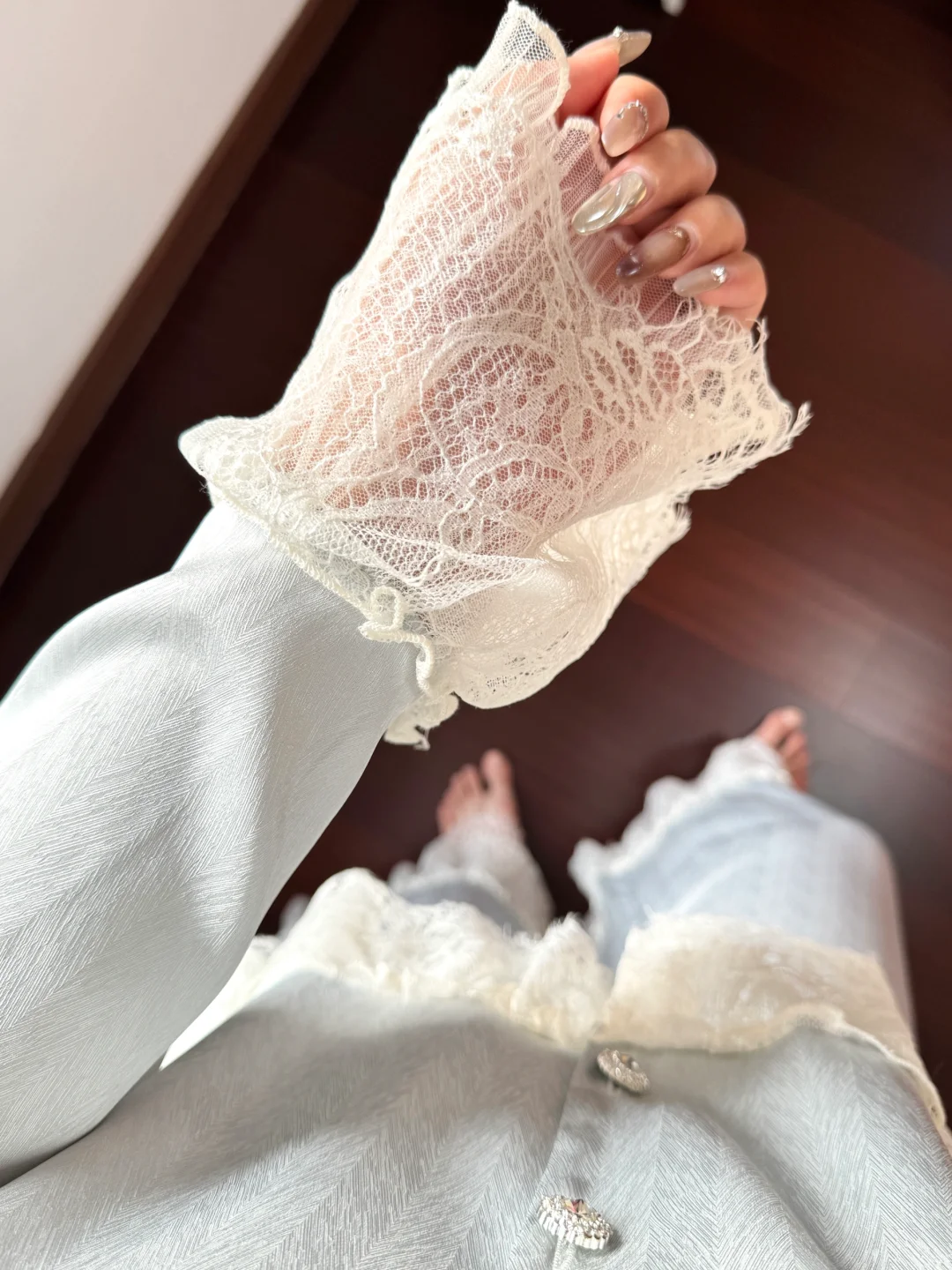 法式蕾丝睡衣穿上啦～