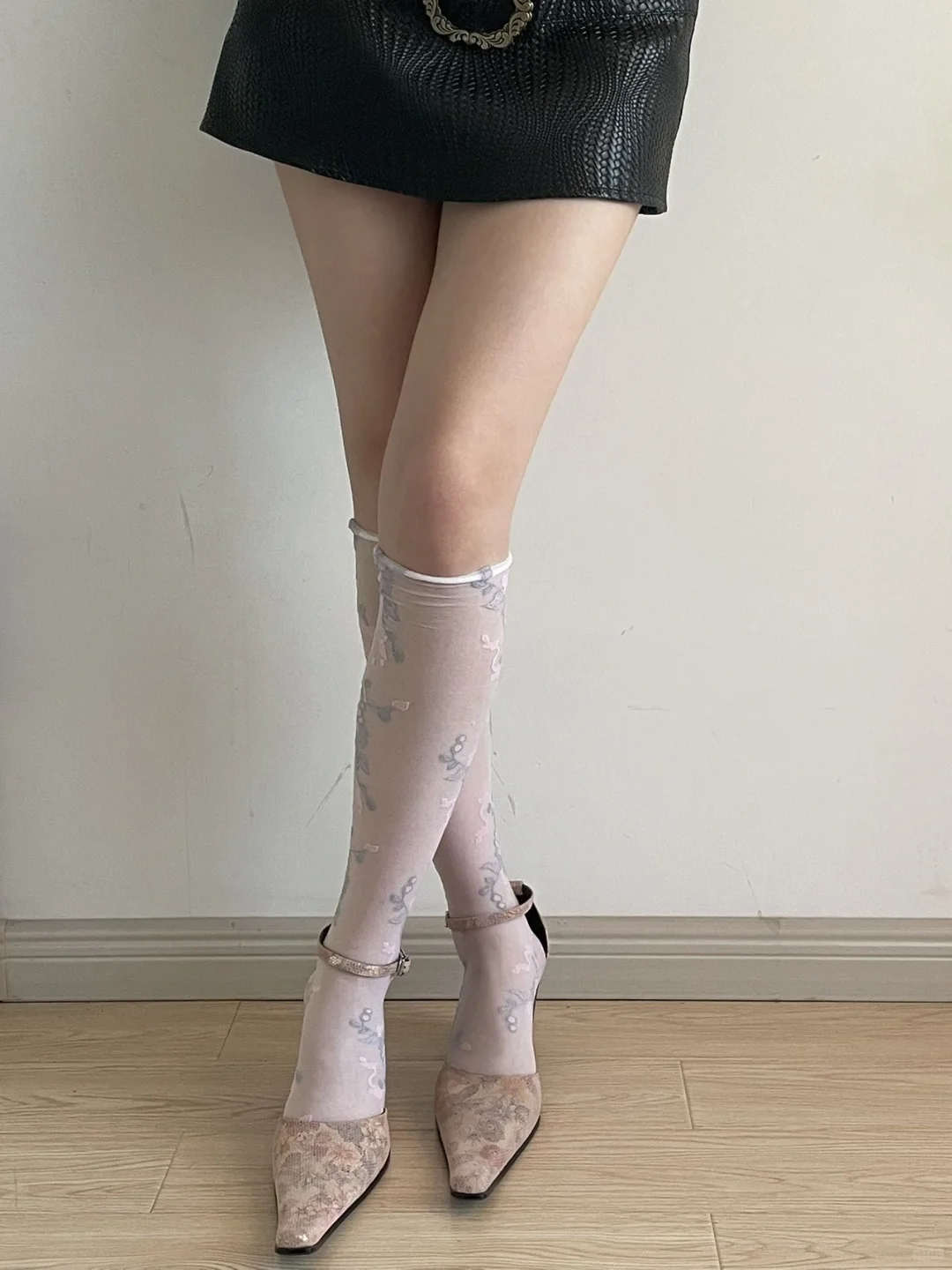 再发一遍这个超美夏日小腿袜！！