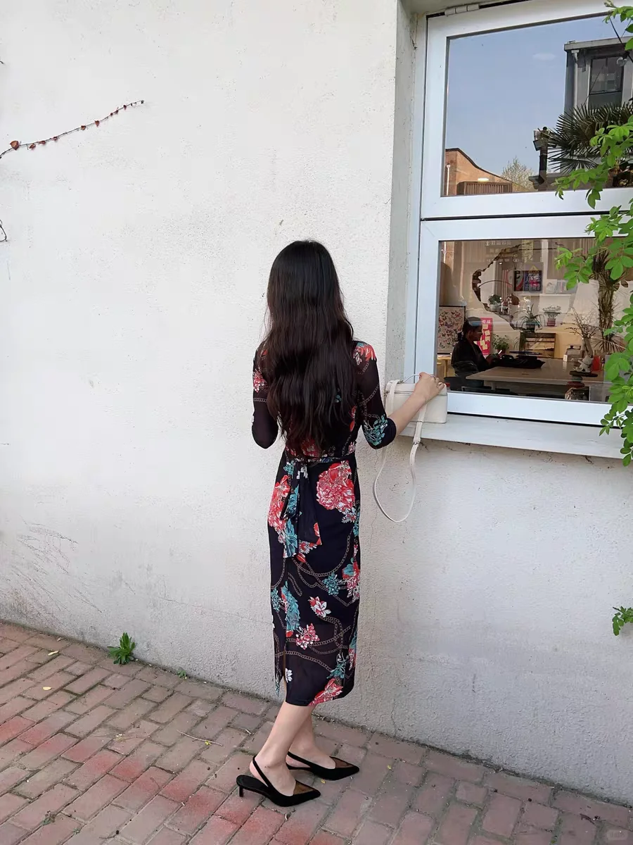 网纱包臀连衣裙，满满的小女人娇媚感～夏