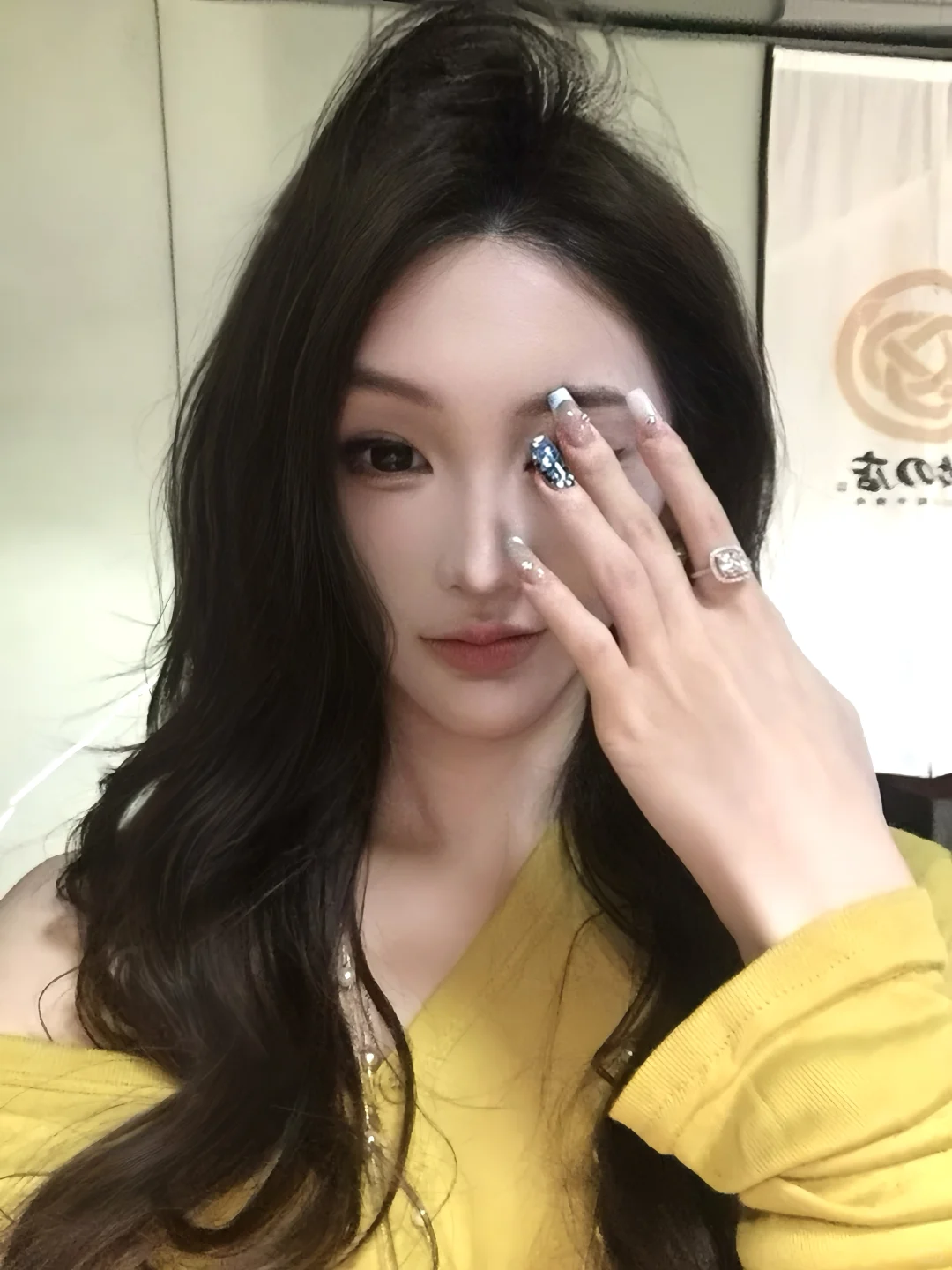 显白黑咖细闪拼色美甲 百搭显气质🦶