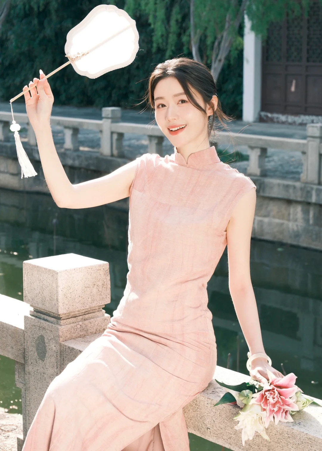 旗袍淡雅的美如此耐看