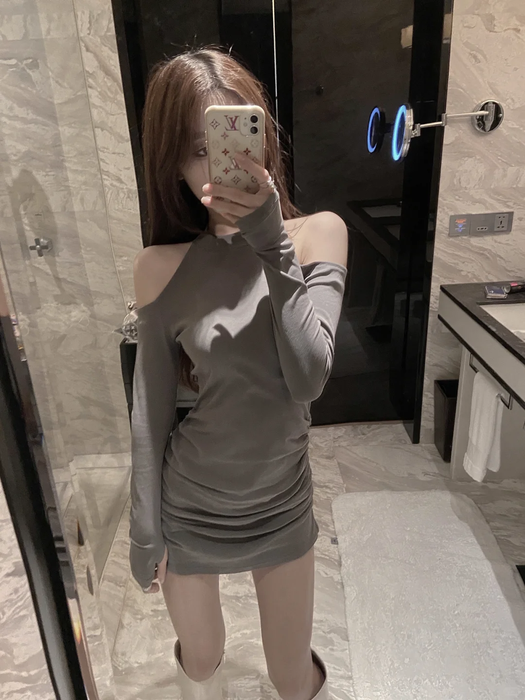 对镜拍姿势分享