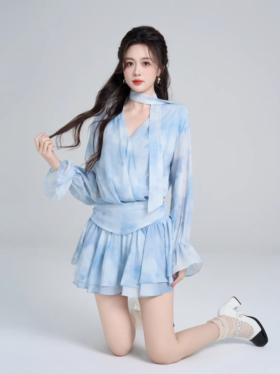 OOTD｜南法清冷感蓝色晕染连衣裙好绝～