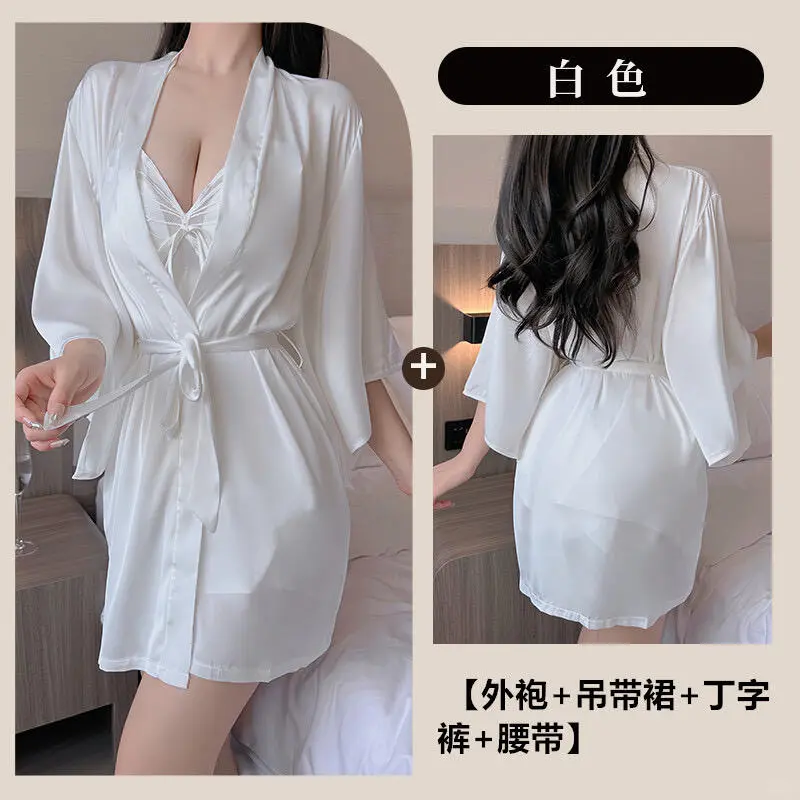 这睡衣也太仙了吧～紫色好温柔～