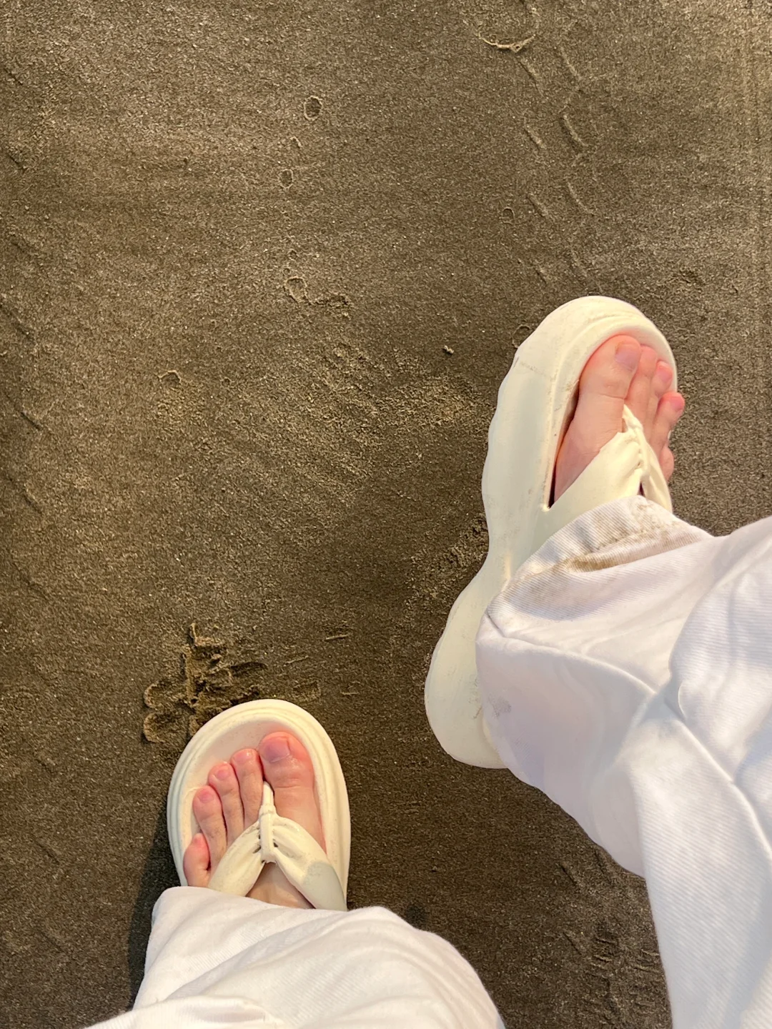 我宣布这双最适合去三亚旅游穿的人字拖
