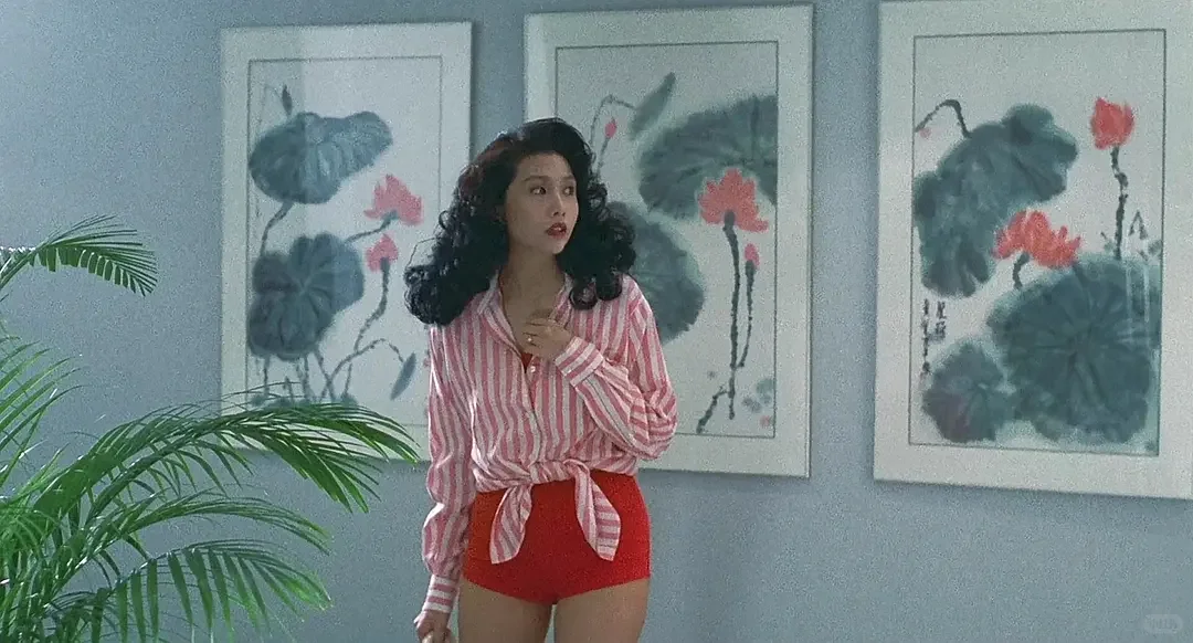 《喷火女郎》封面花絮照，瞬间被邱淑贞美晕！