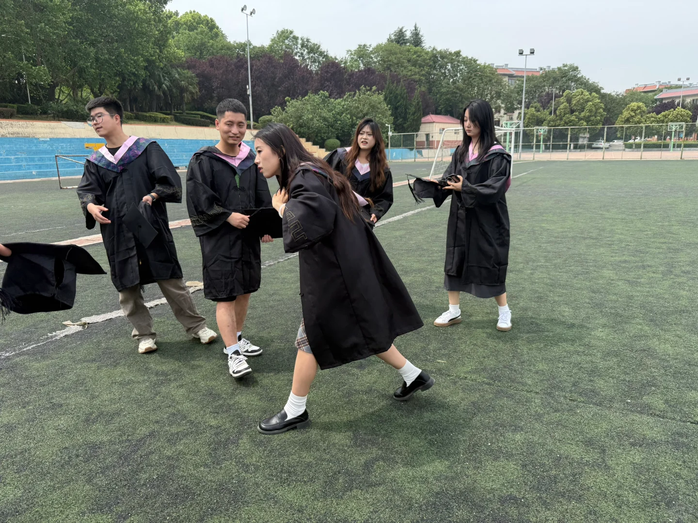 人为什么要上班？