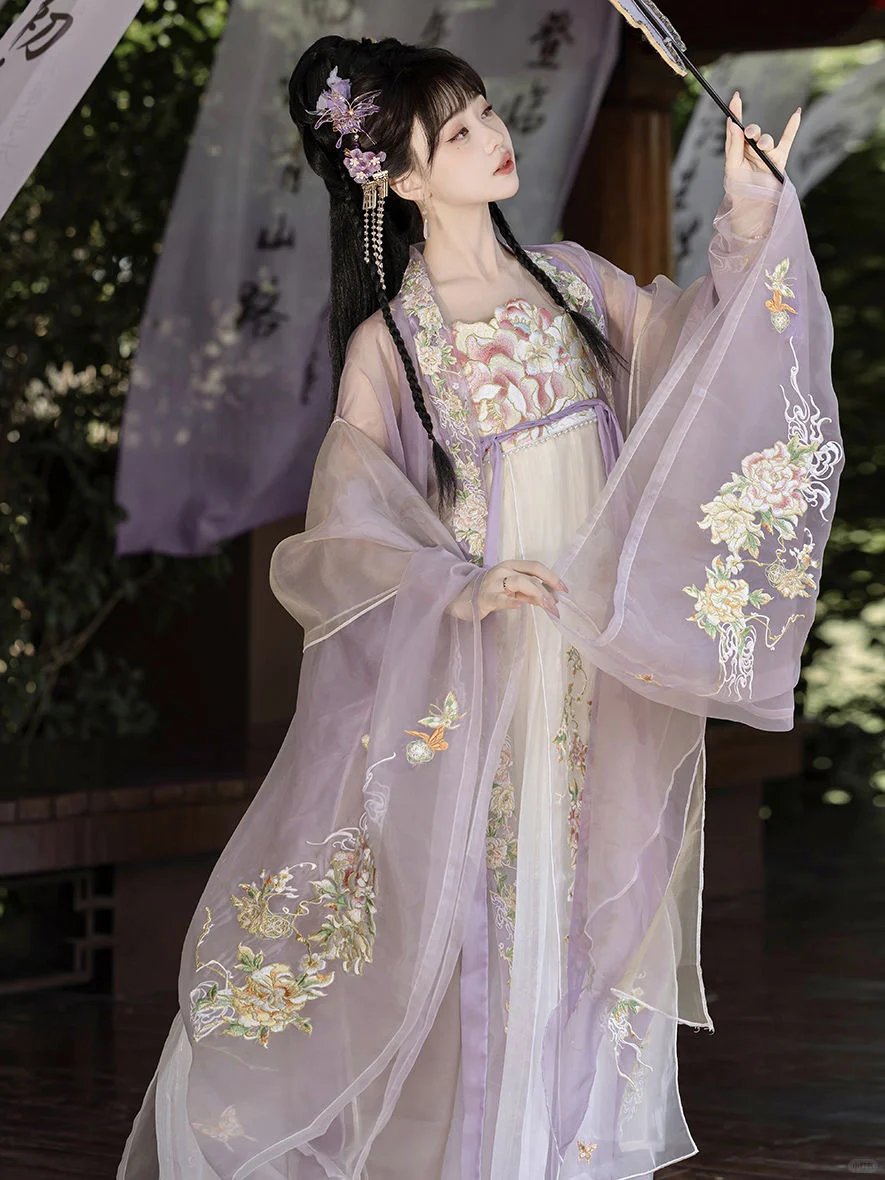汉服小姐妹日500+滴滴！