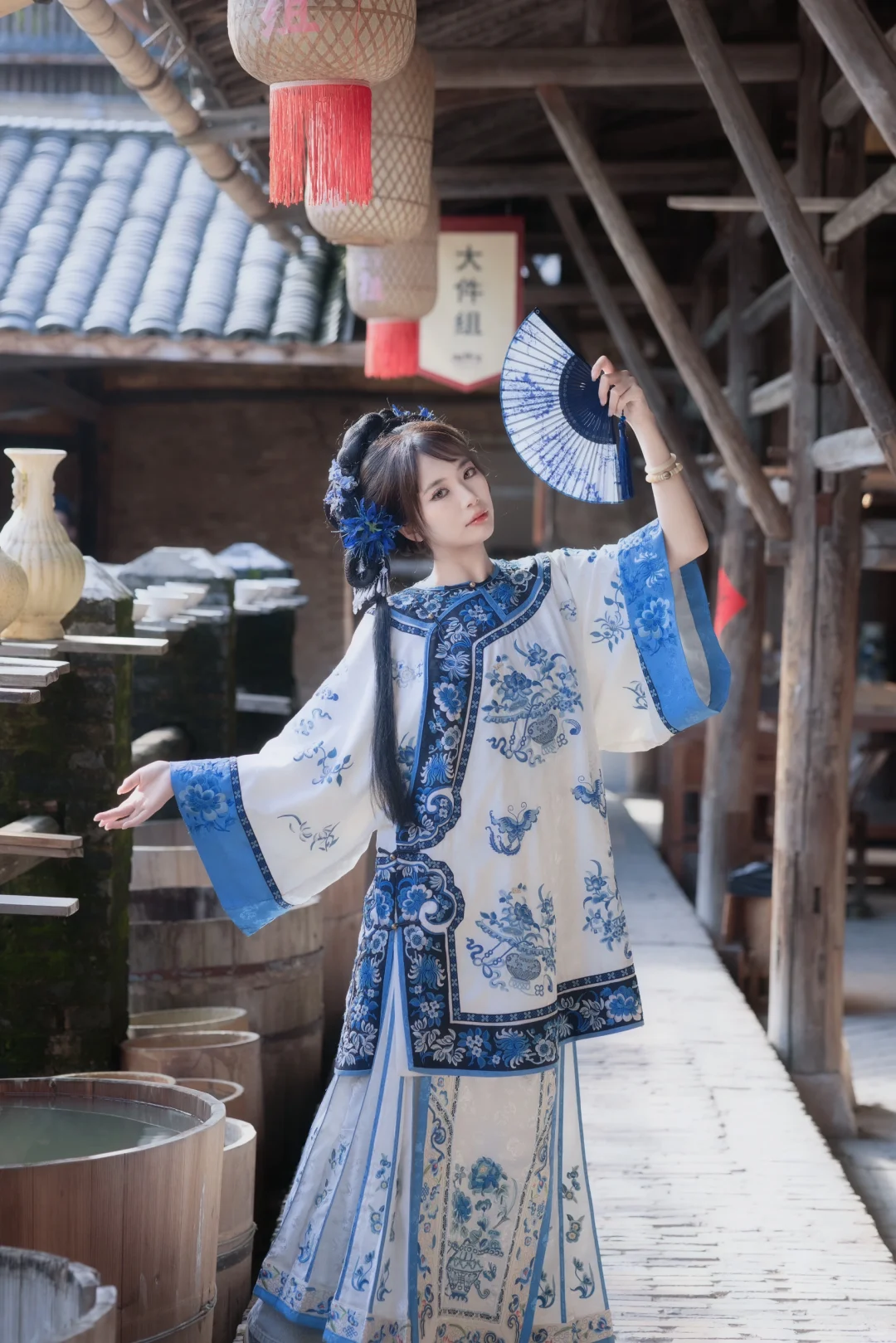 误入眉眼，可叹惊鸿｜景德镇清寒女