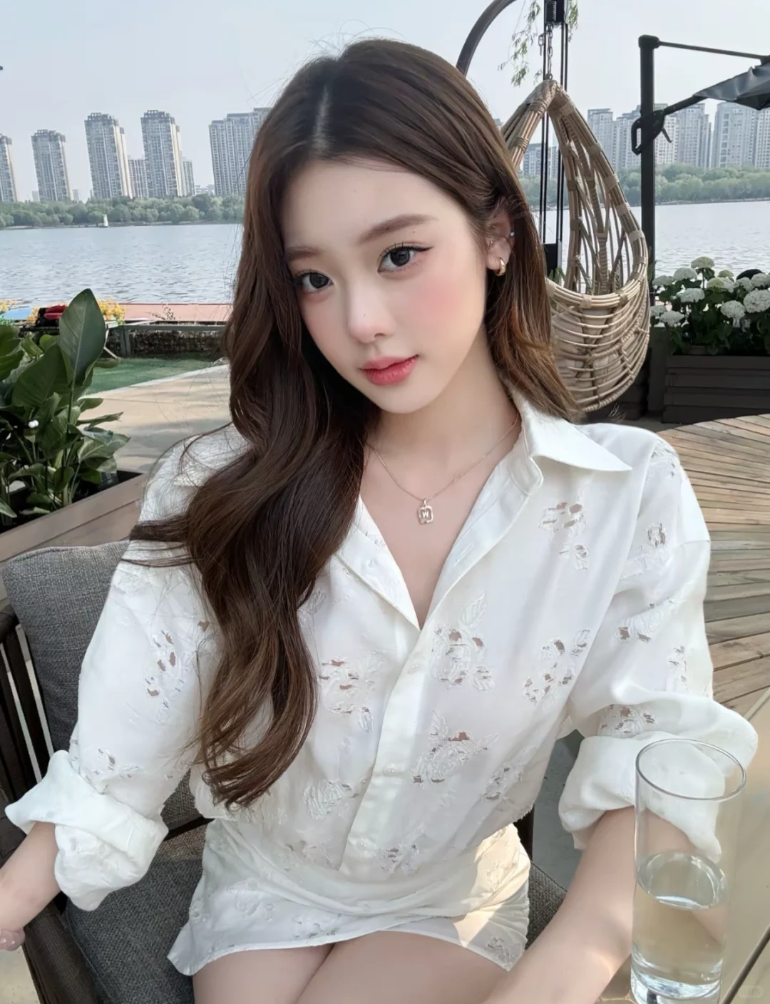 女大清纯模特 哒哒持 蹲摄影