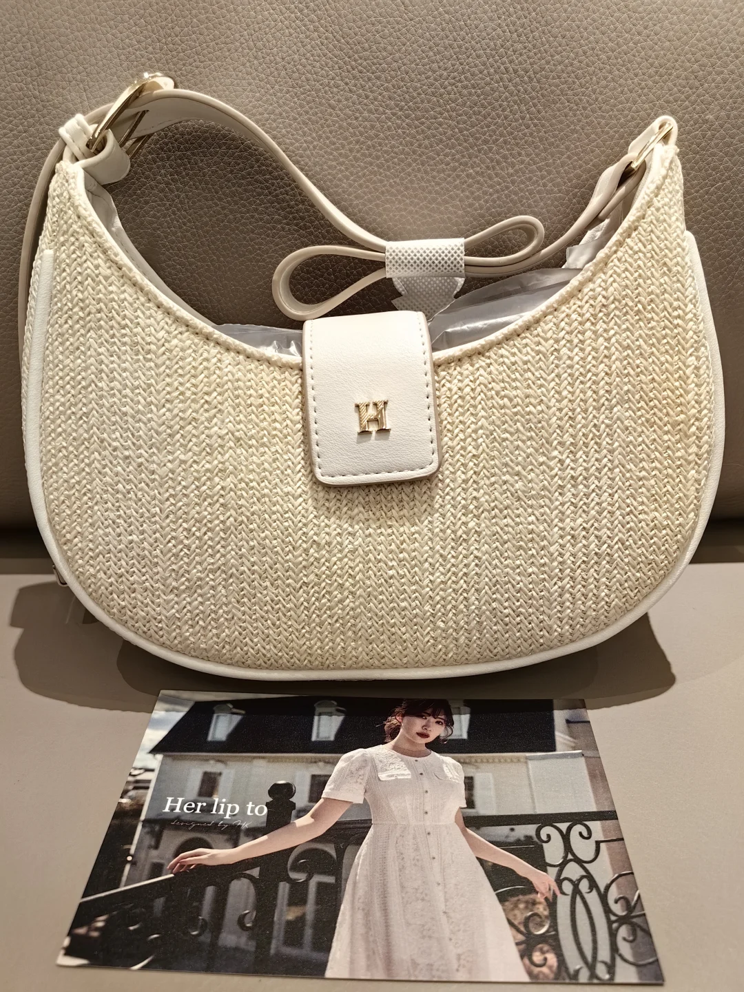 给姐妹们参考herlipto两件新品