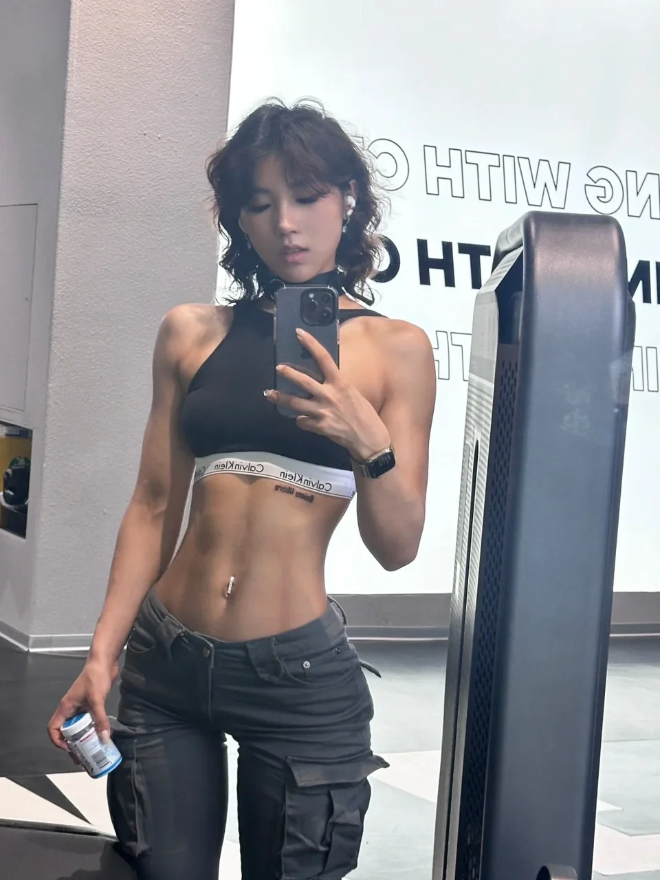 小麦色女孩|健身+高代谢1年，线条感绝了
