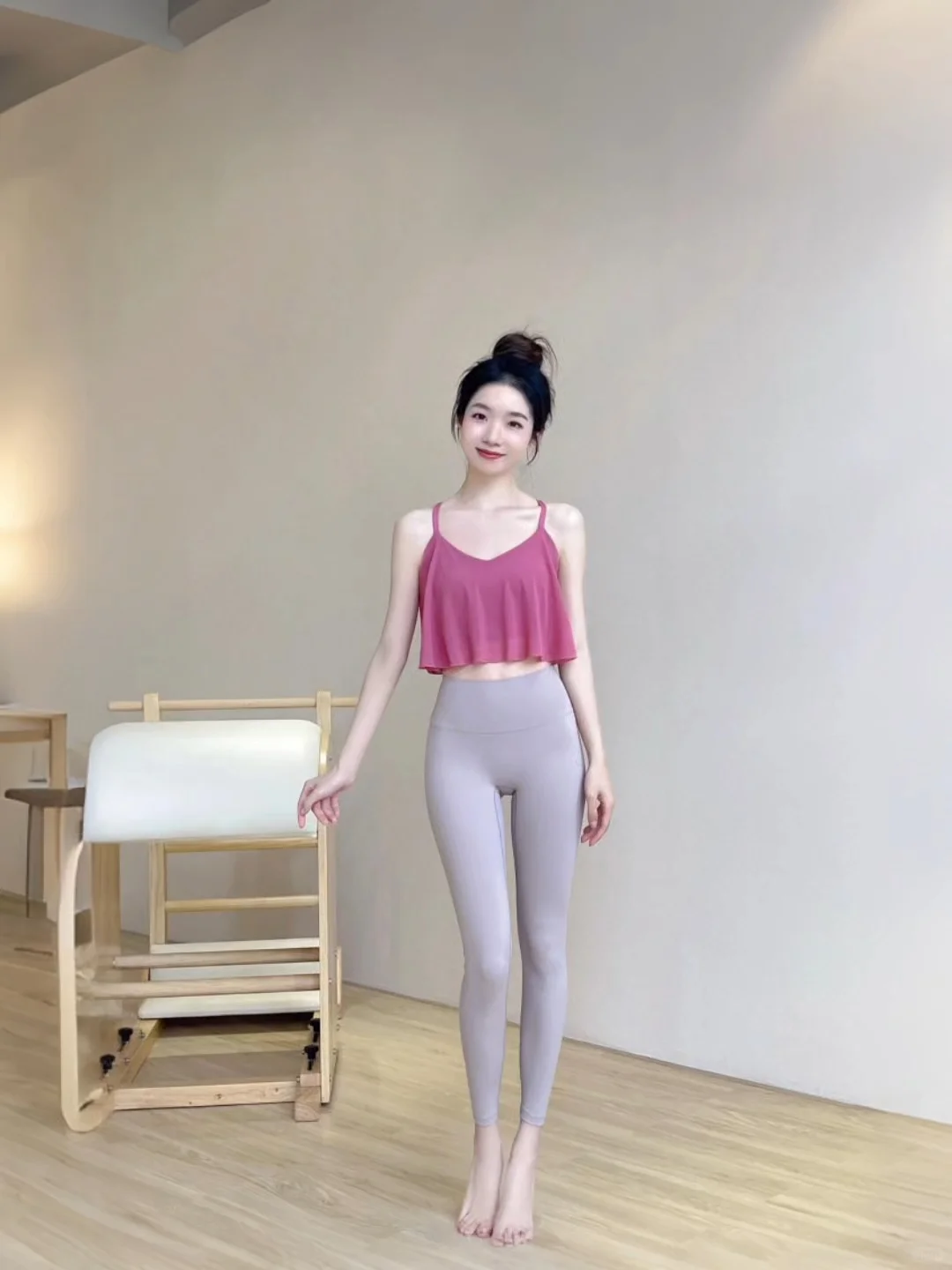 瑜伽女孩都会喜欢的吊带，闭眼入😍