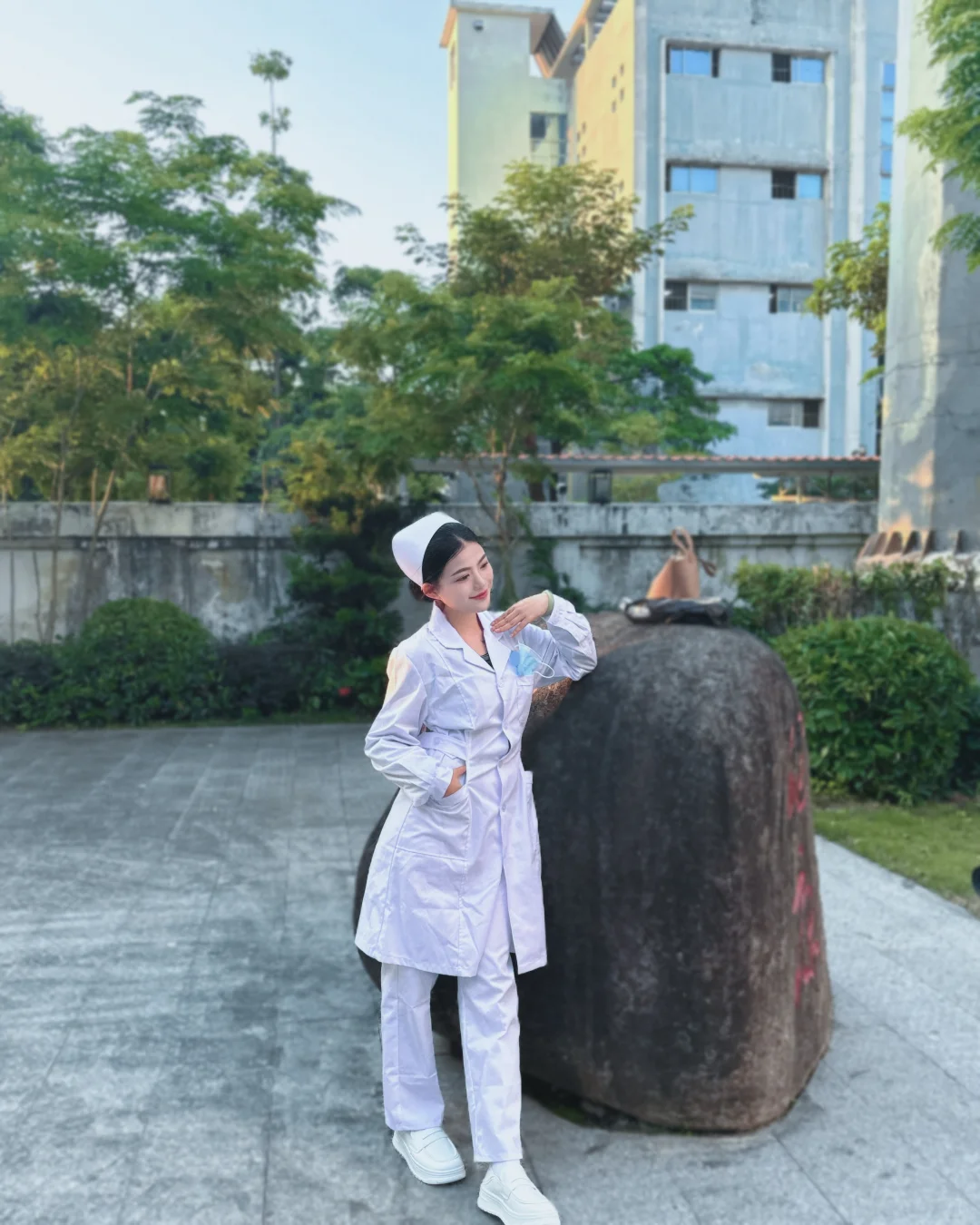 青春有很多种颜色，而我选择了最纯洁的白色