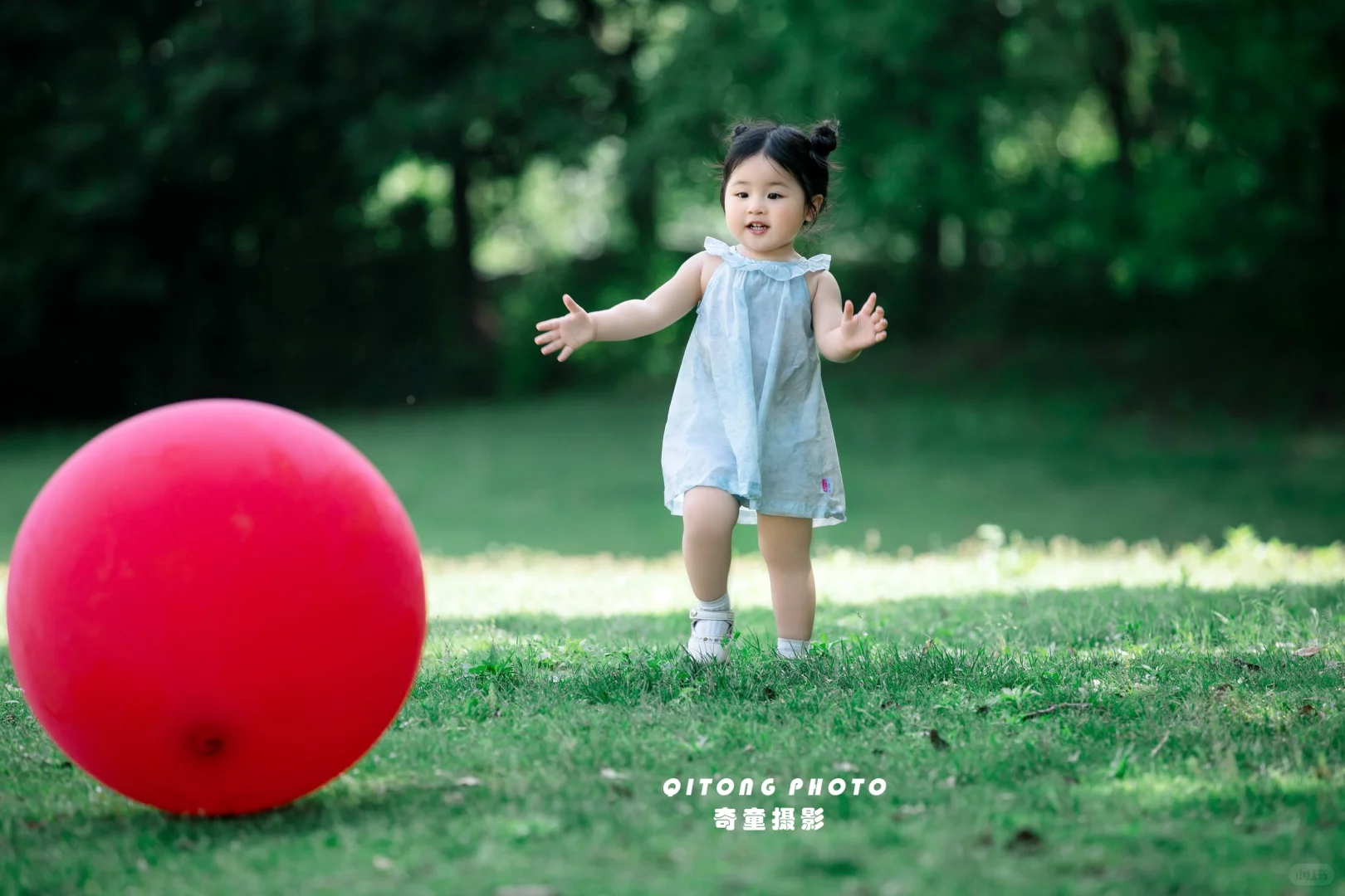 比美照更有杀伤力的是女儿的自由感和生命力