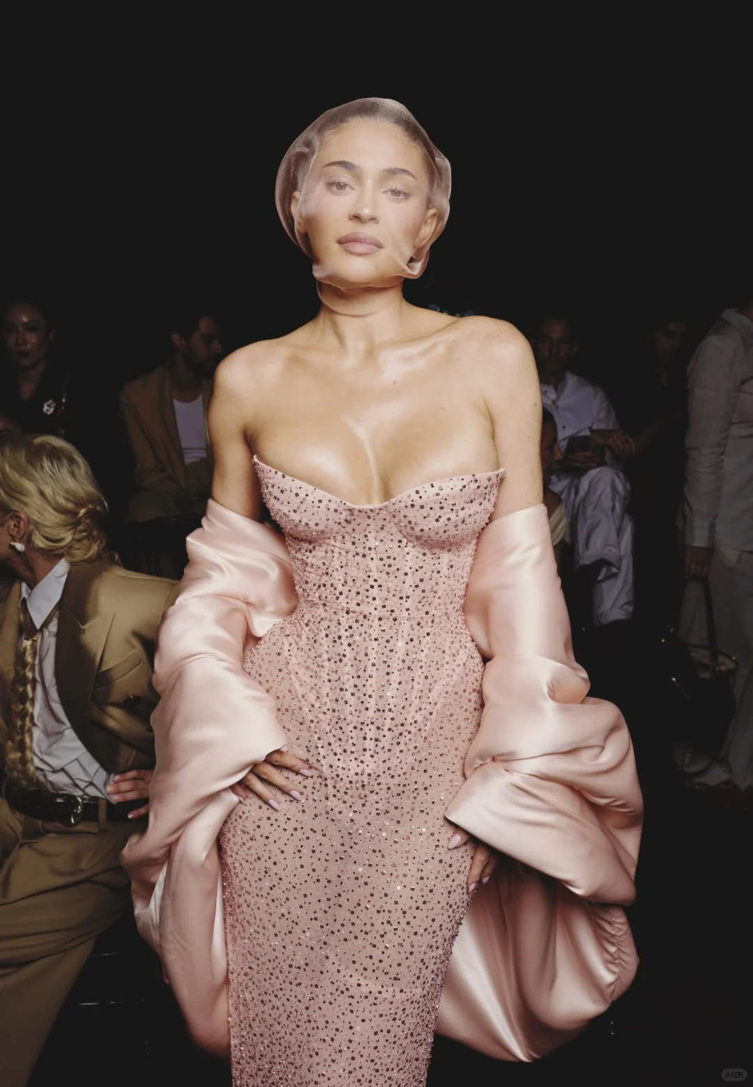 这腰细到到底抽了几条肋骨 Schiaparelli