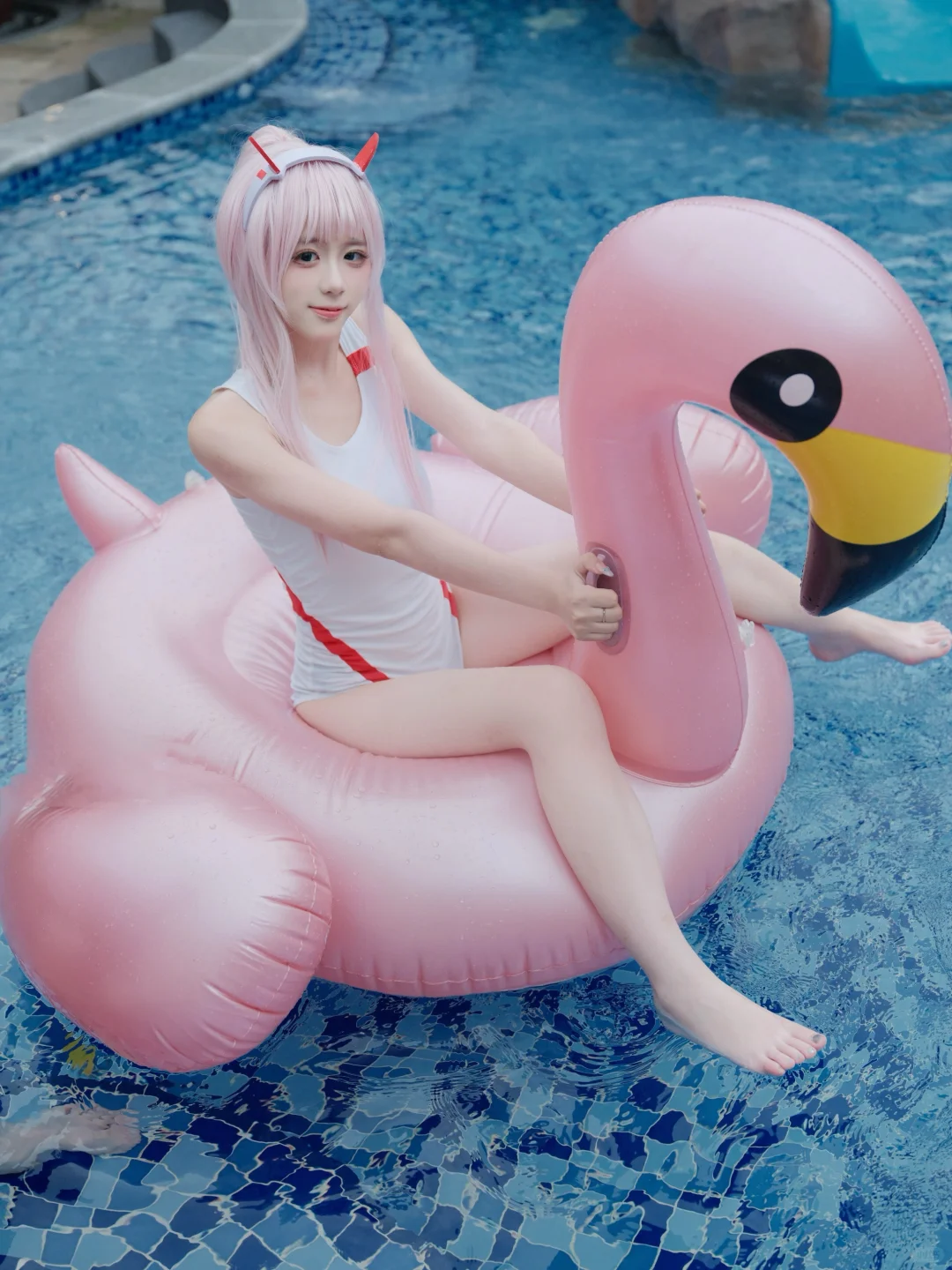 02泳衣