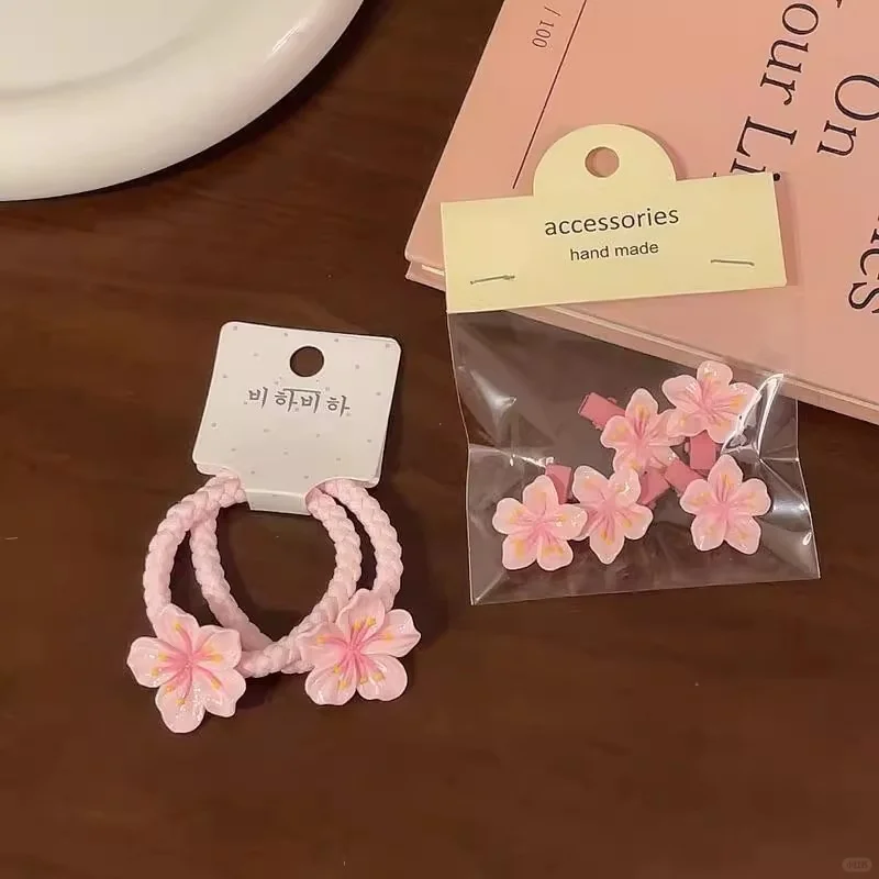 她好像就是适合夏天的甜妹啊～