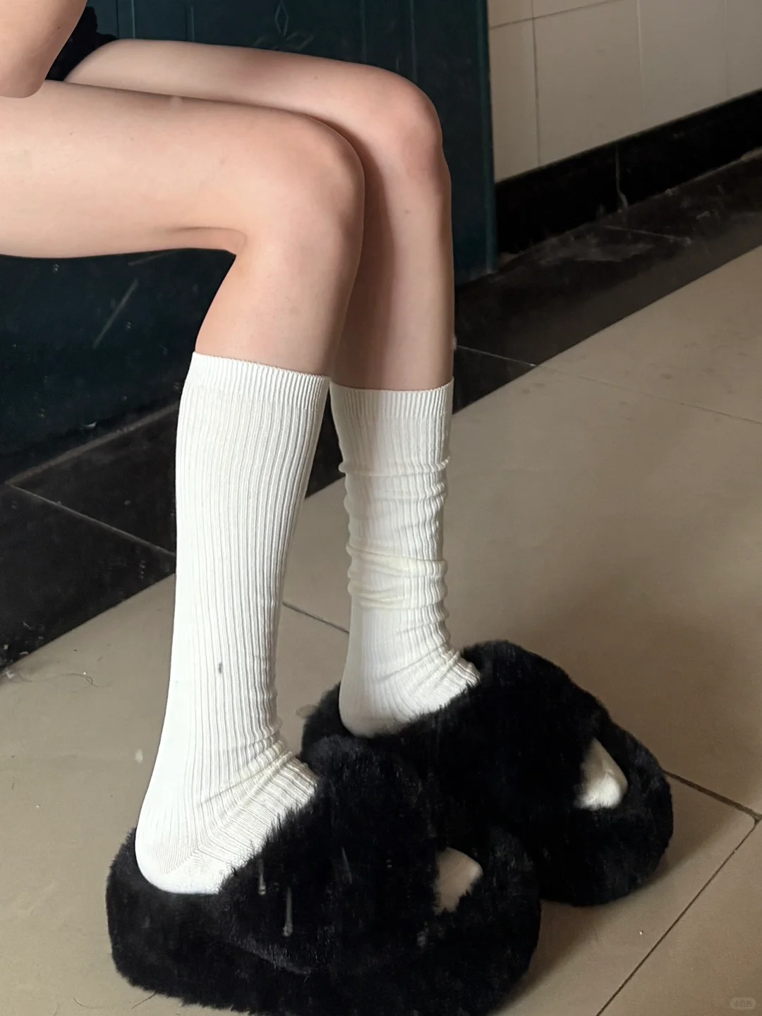 宝藏平价🧦分享!!中筒袜真的很显腿直！