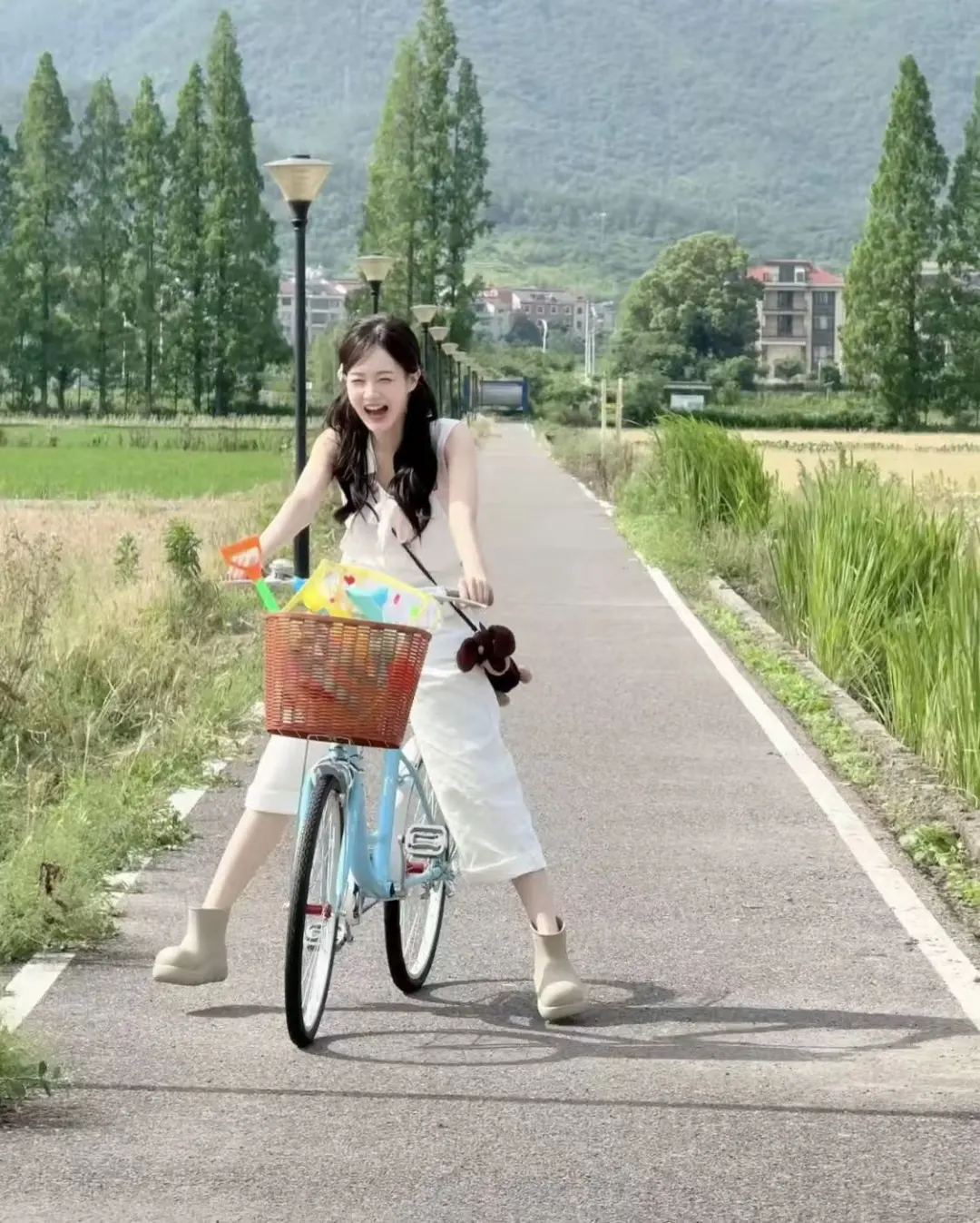 #李一桐 #美女 #明星 #活力四射 #活力满满
