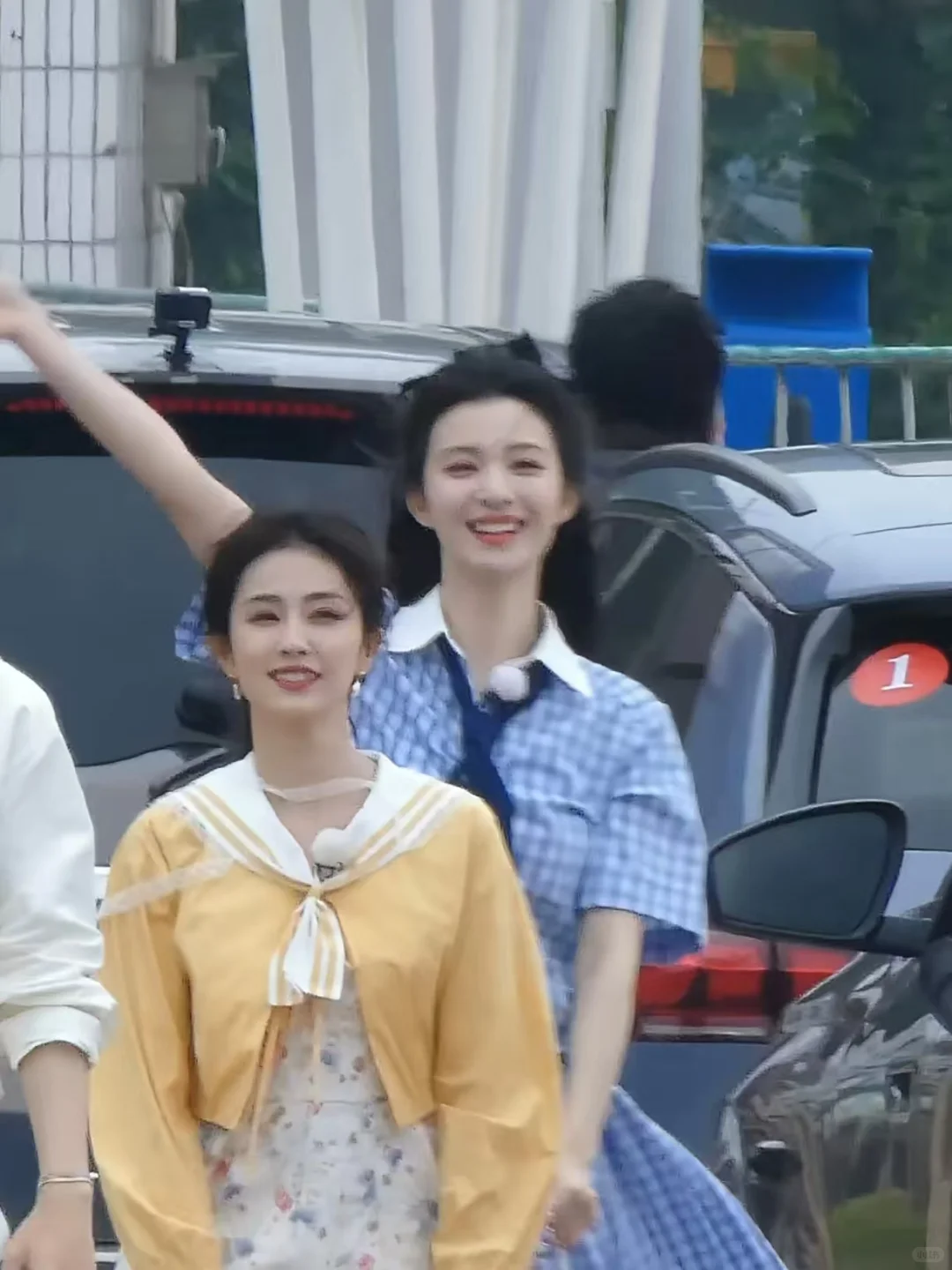 果然美女都是相似的。。。
