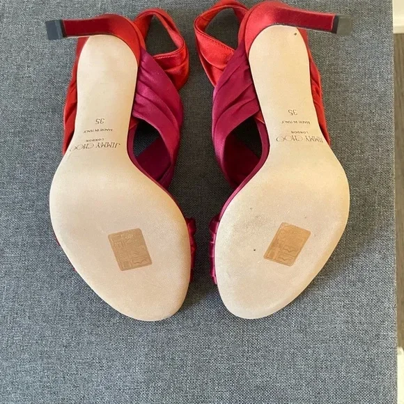 Jimmy Choo｜娇媚红丝缎