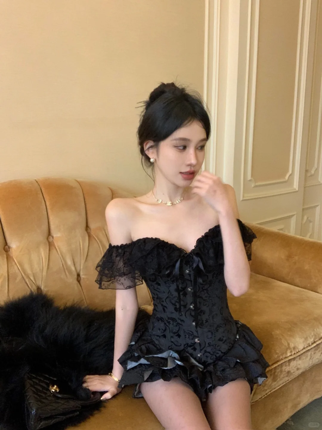 欲甜蕾丝小背心，妩媚动人💃