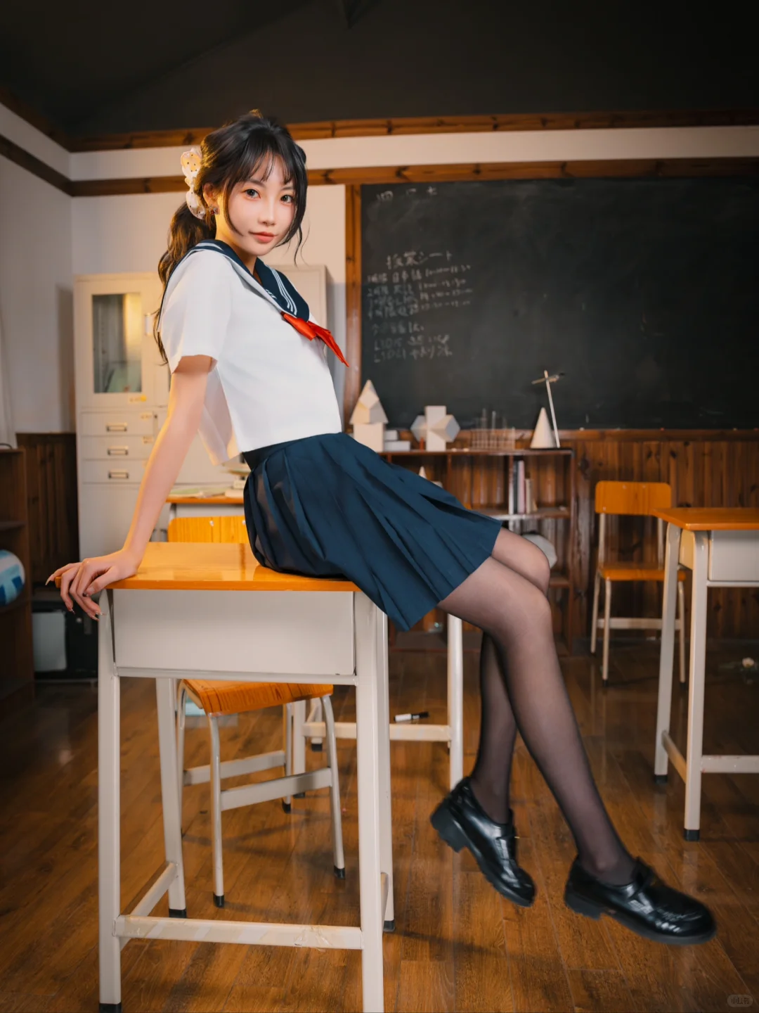室内人像|每个人都会有一个可爱的学妹