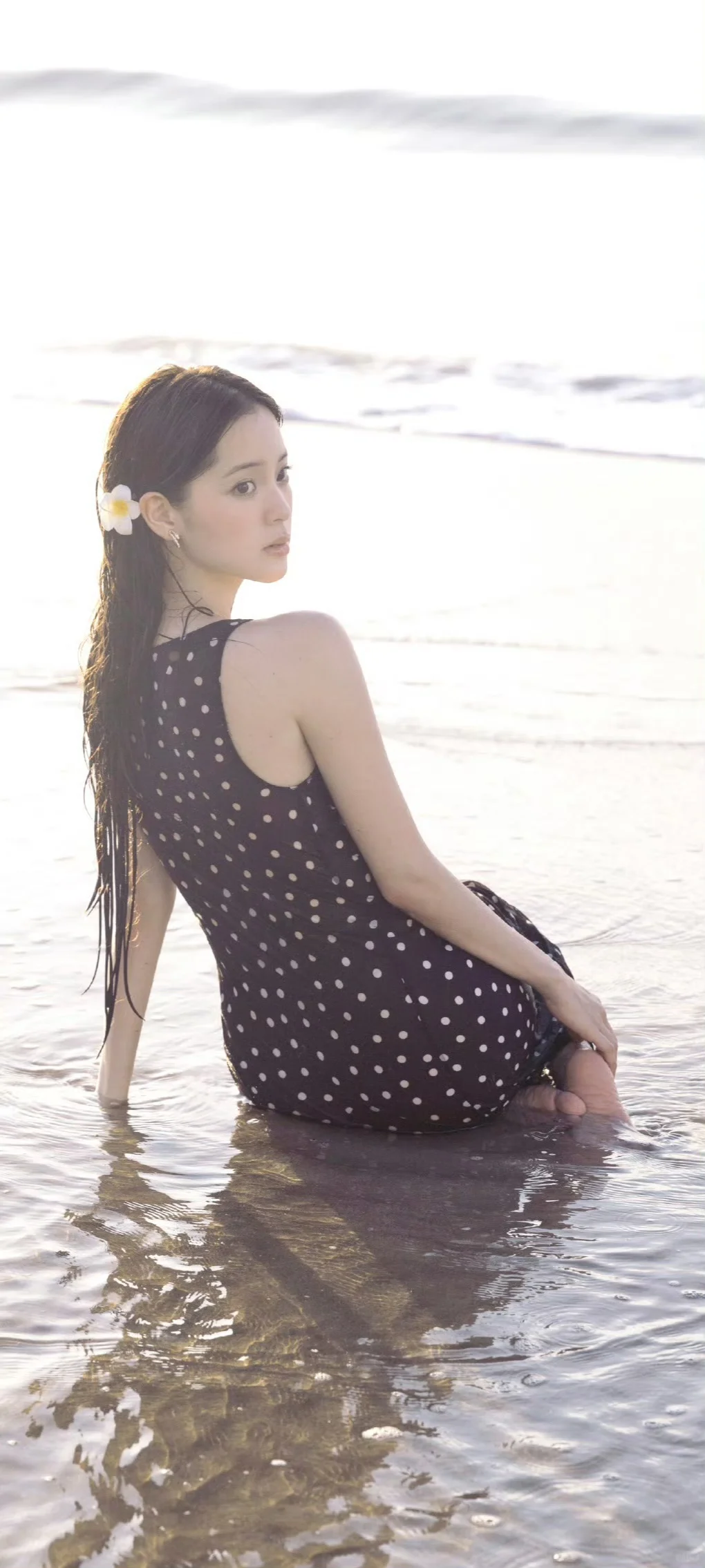 欧阳娜娜！！泳装写真美若天仙