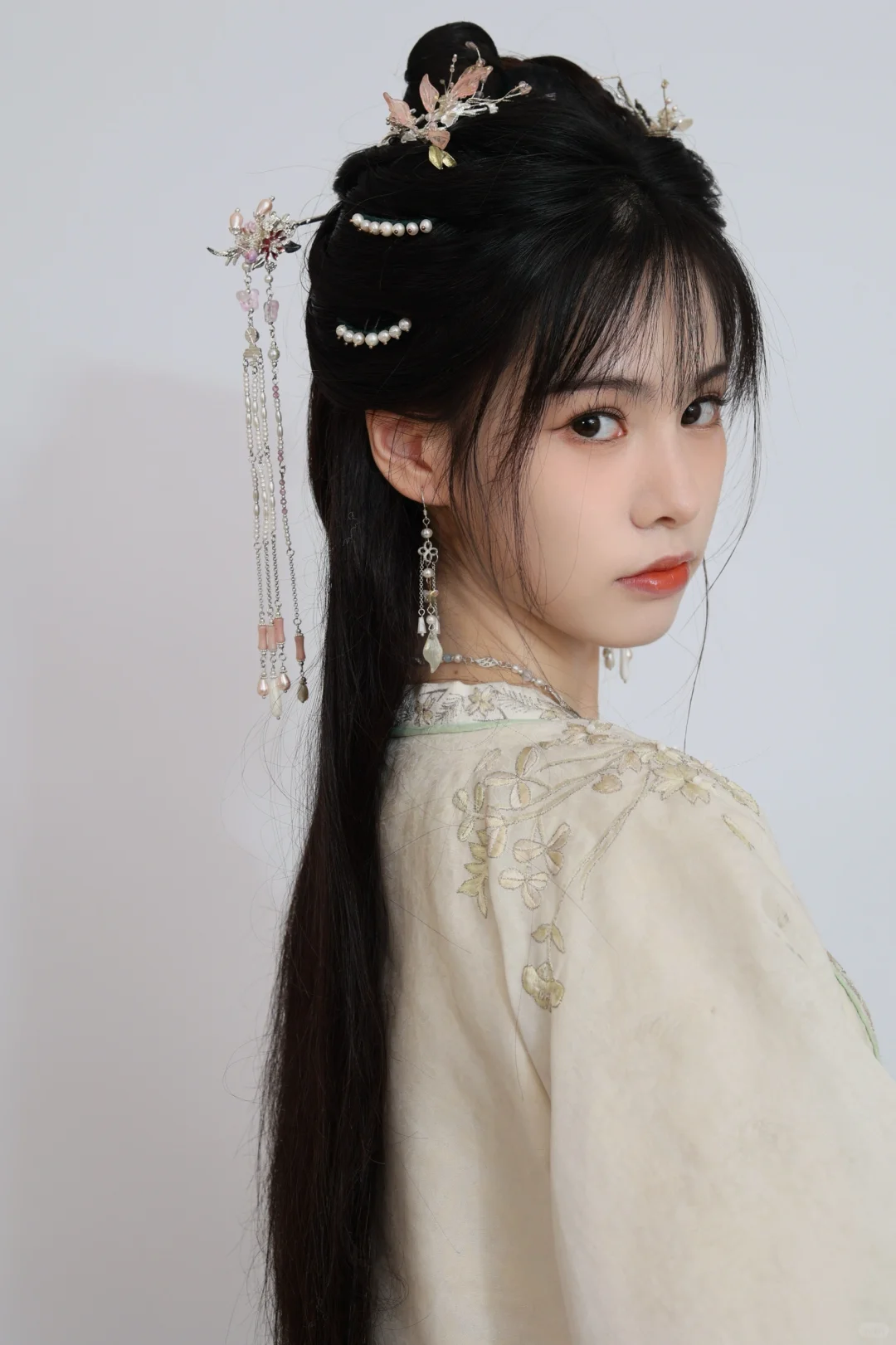 定妆照｜蔓儿会有什么坏心思呢