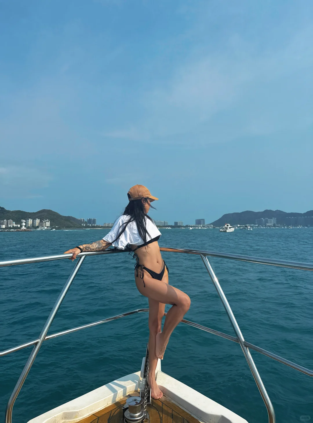 🛥️🏖️