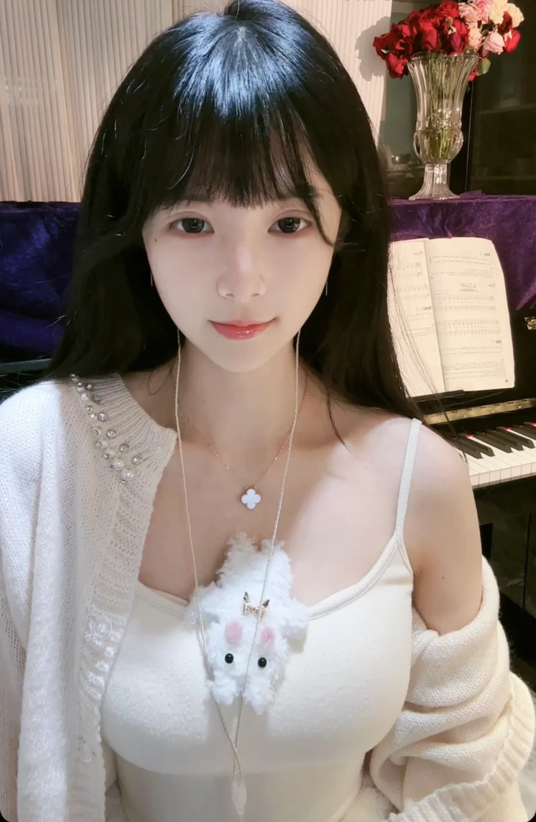 性感女主播｜轻松直播赚钱买房记